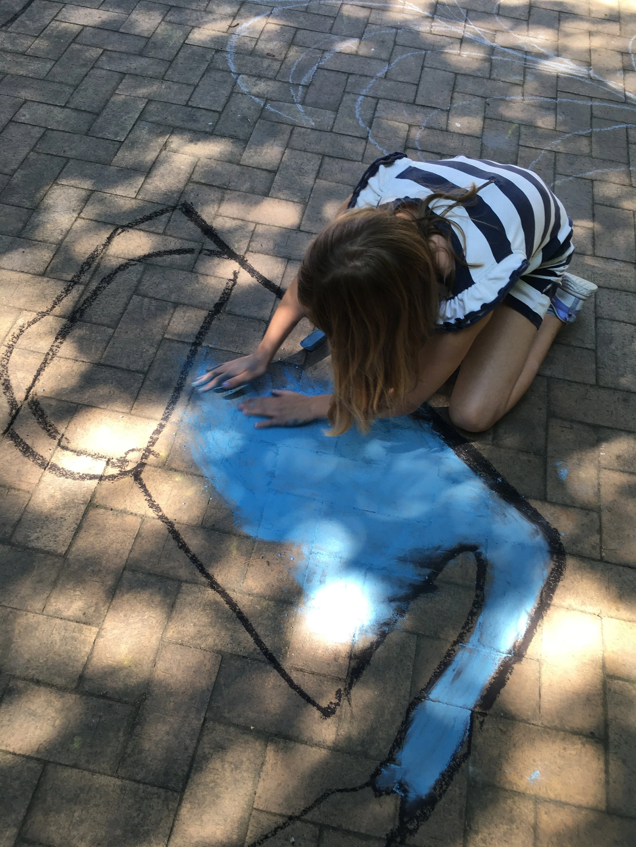 Sommercamp, Rødovregård, 2021, Heerup-inspireret fællesværk med kridt. 