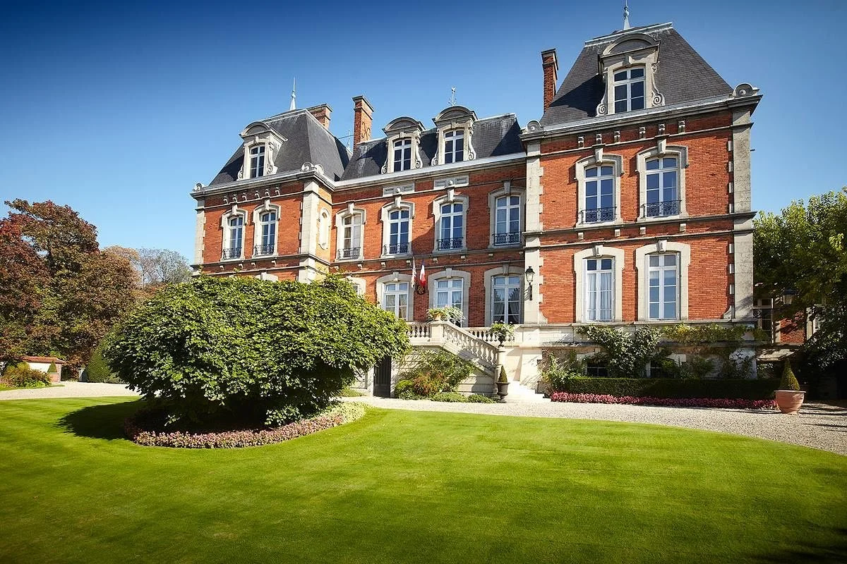 Cuv&eacute;e Sir Winston Churchill &ndash; Pol Roger

En ikonisk champagneprovning i absolut v&auml;rldsklass

Efter h&aring;rt och l&aring;ngvarigt tjat &ndash; och med extremt kort varsel &ndash; &auml;r han &auml;ntligen h&auml;r.
Vi &auml;r stolt