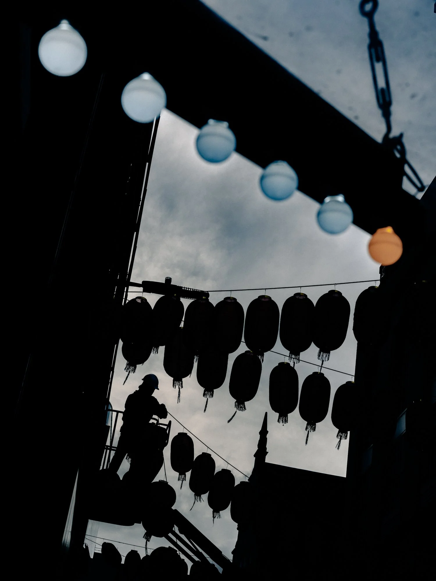 Lanterns Chinatown.jpg