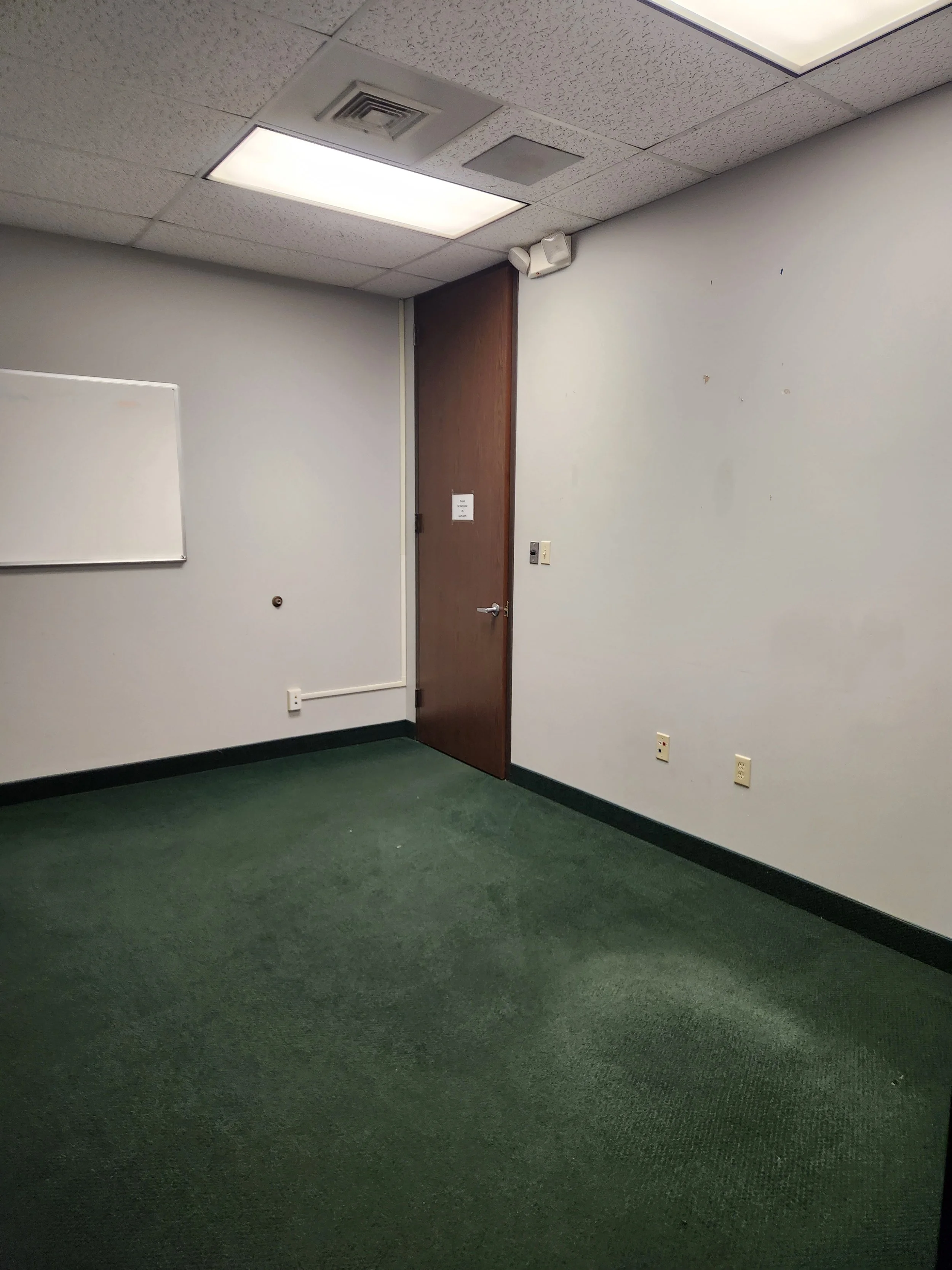 102 -office1.jpg