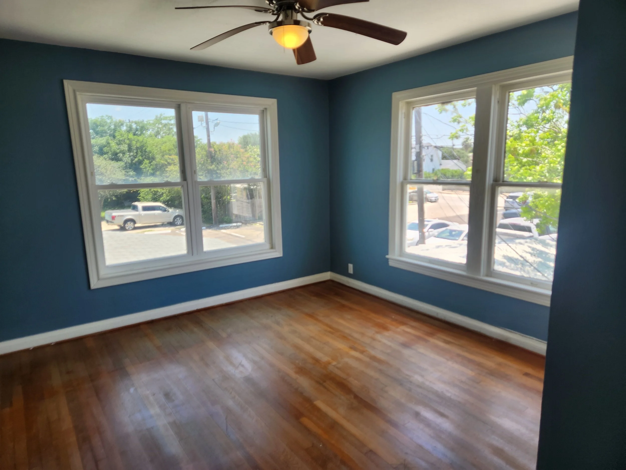 Upstairs 2nd rm.jpg