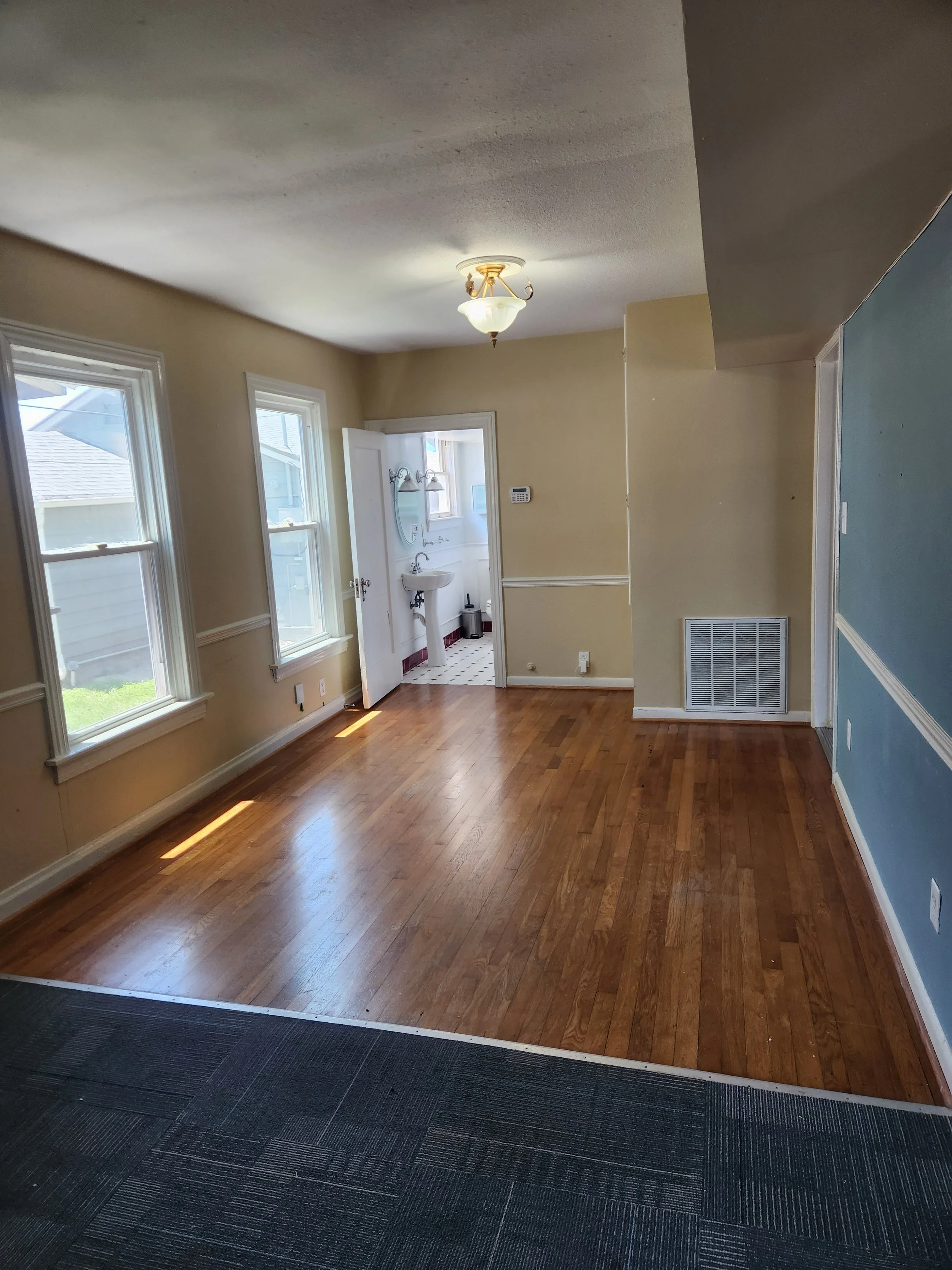 Back door living rm.jpg