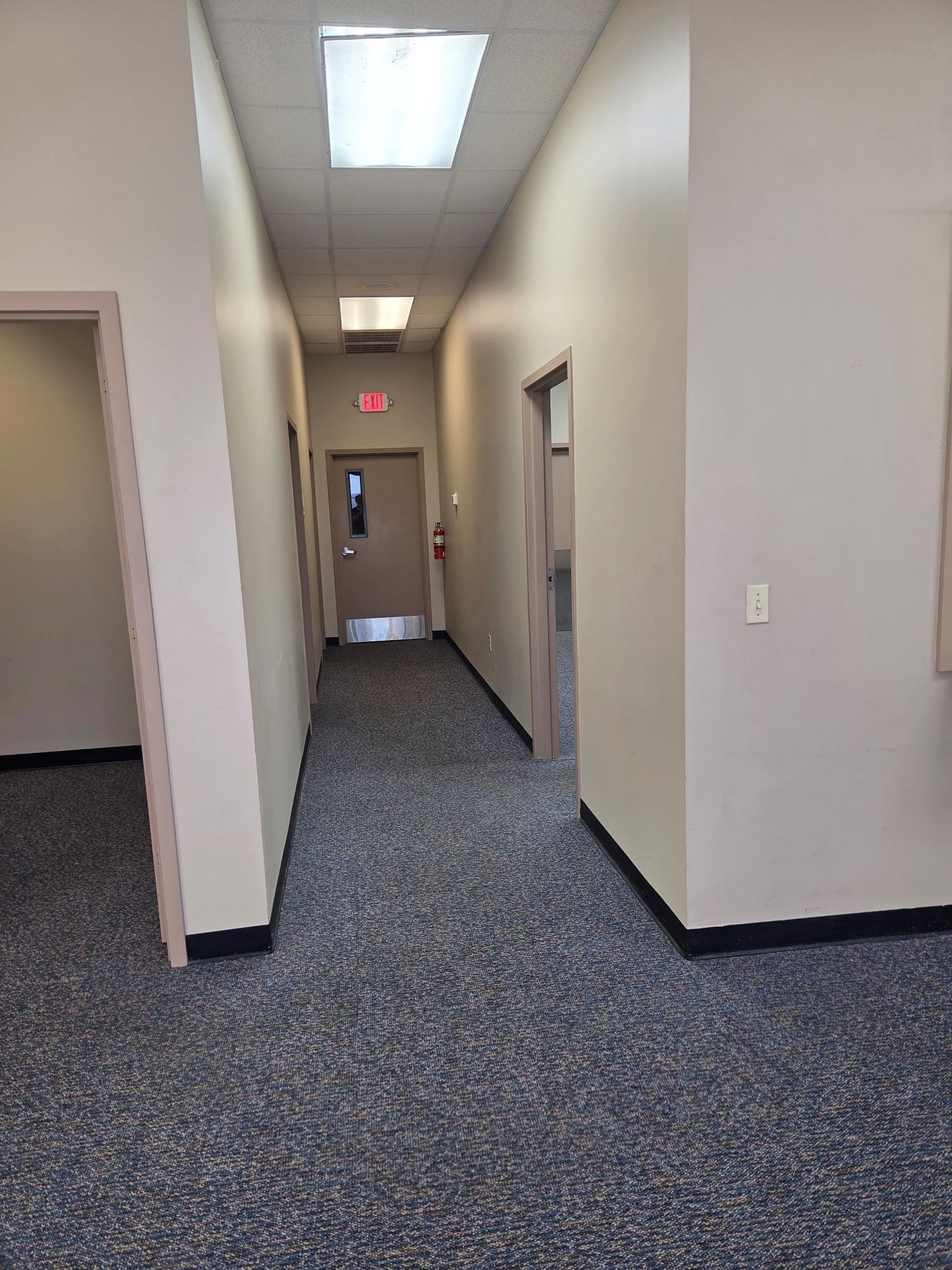 Hallway.jpg