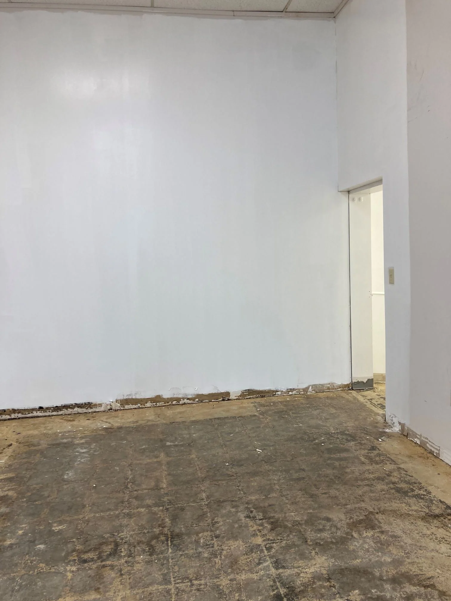 Beeville - B - office paint completed4.jpg