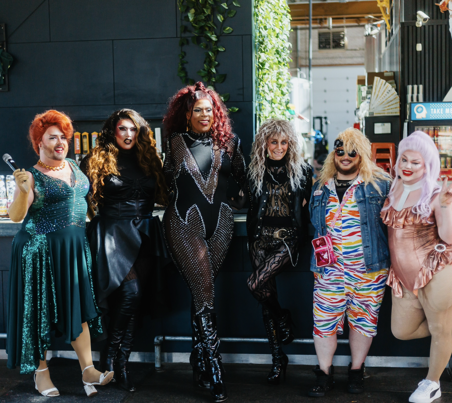 DRAG SHOW