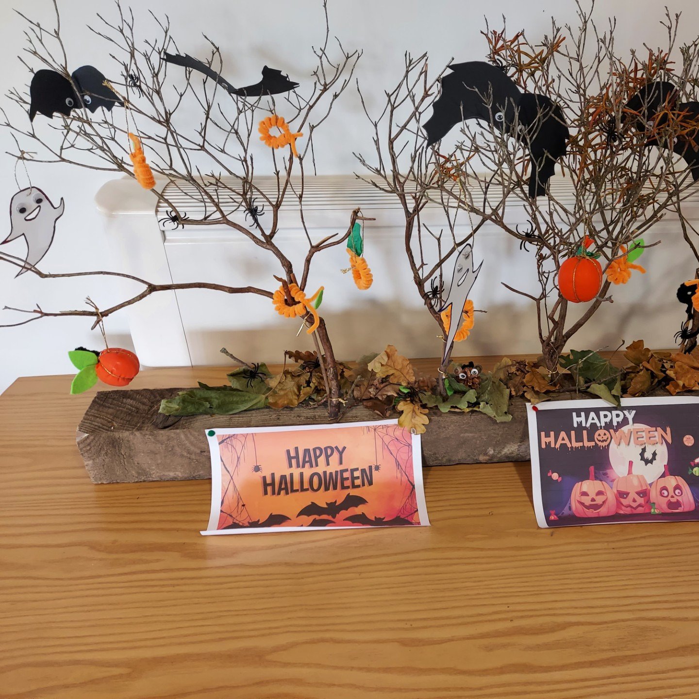 Everyone's been getting into the 'spirit' of the season here at HH 👻🎃🍂...what fun! #heritagehouse #elderlycare #wellsnextthesea #carers #autumn #Halloween