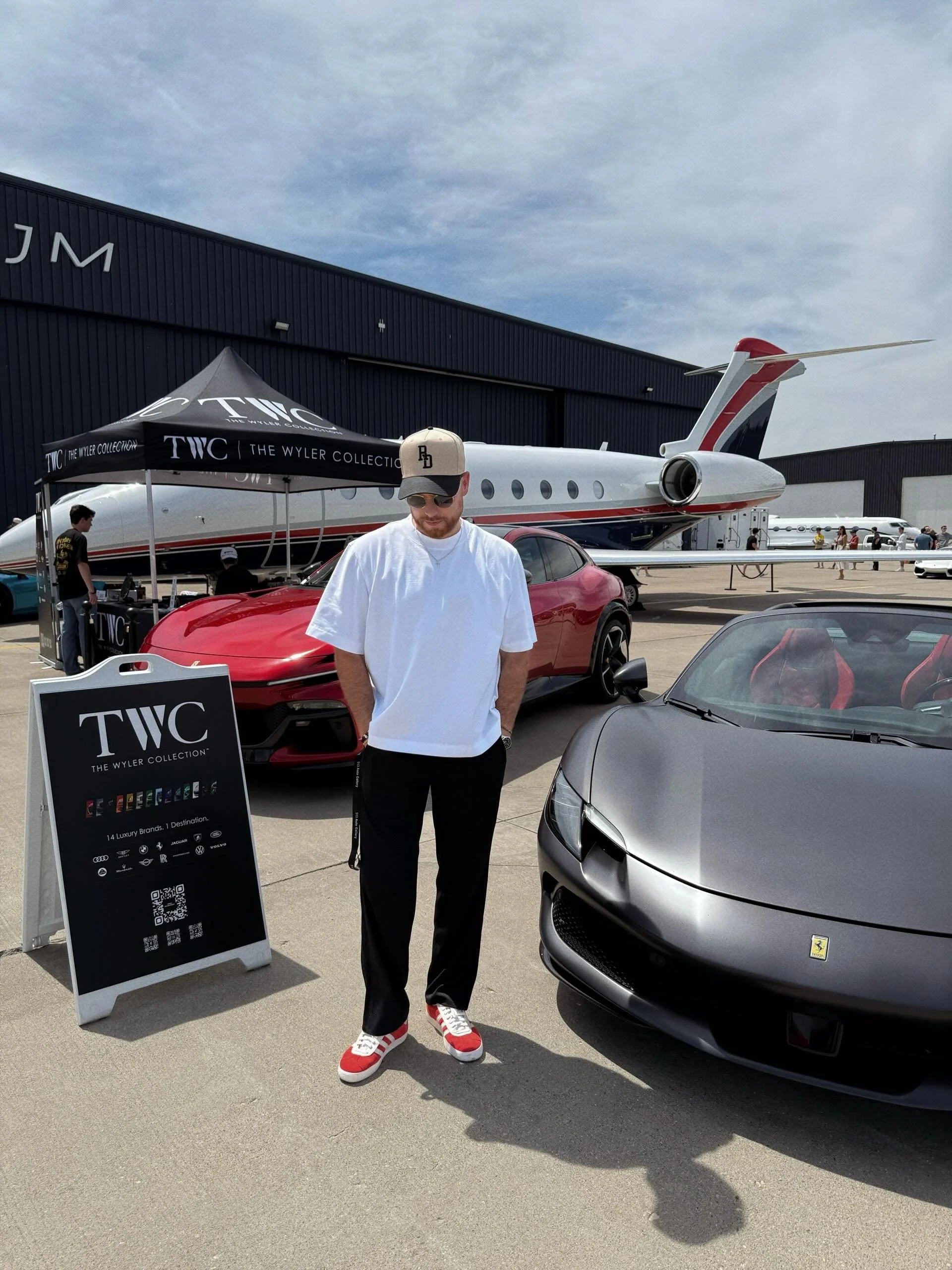 2nd Annual @teehiggins x @lahjay10_ car show ⚡️

Shouts to @podiumcincinnati @prolinkworks + everyone involved!