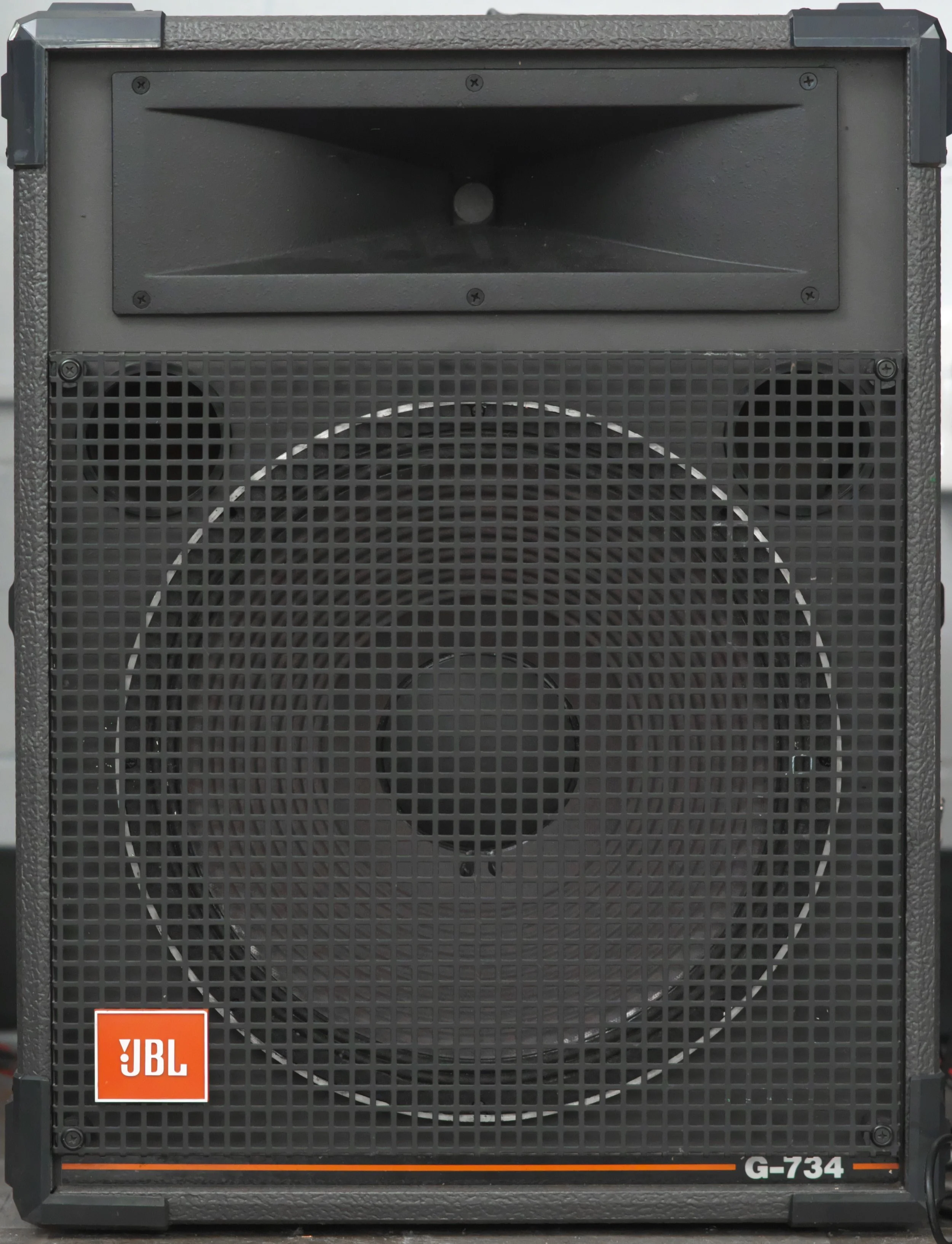 jbl_speaker.jpg