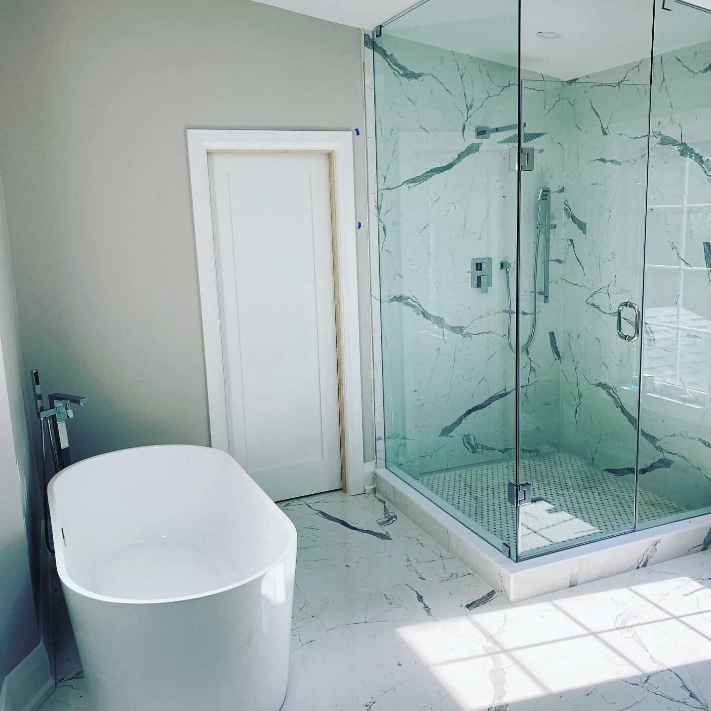 Bathroom12.JPG