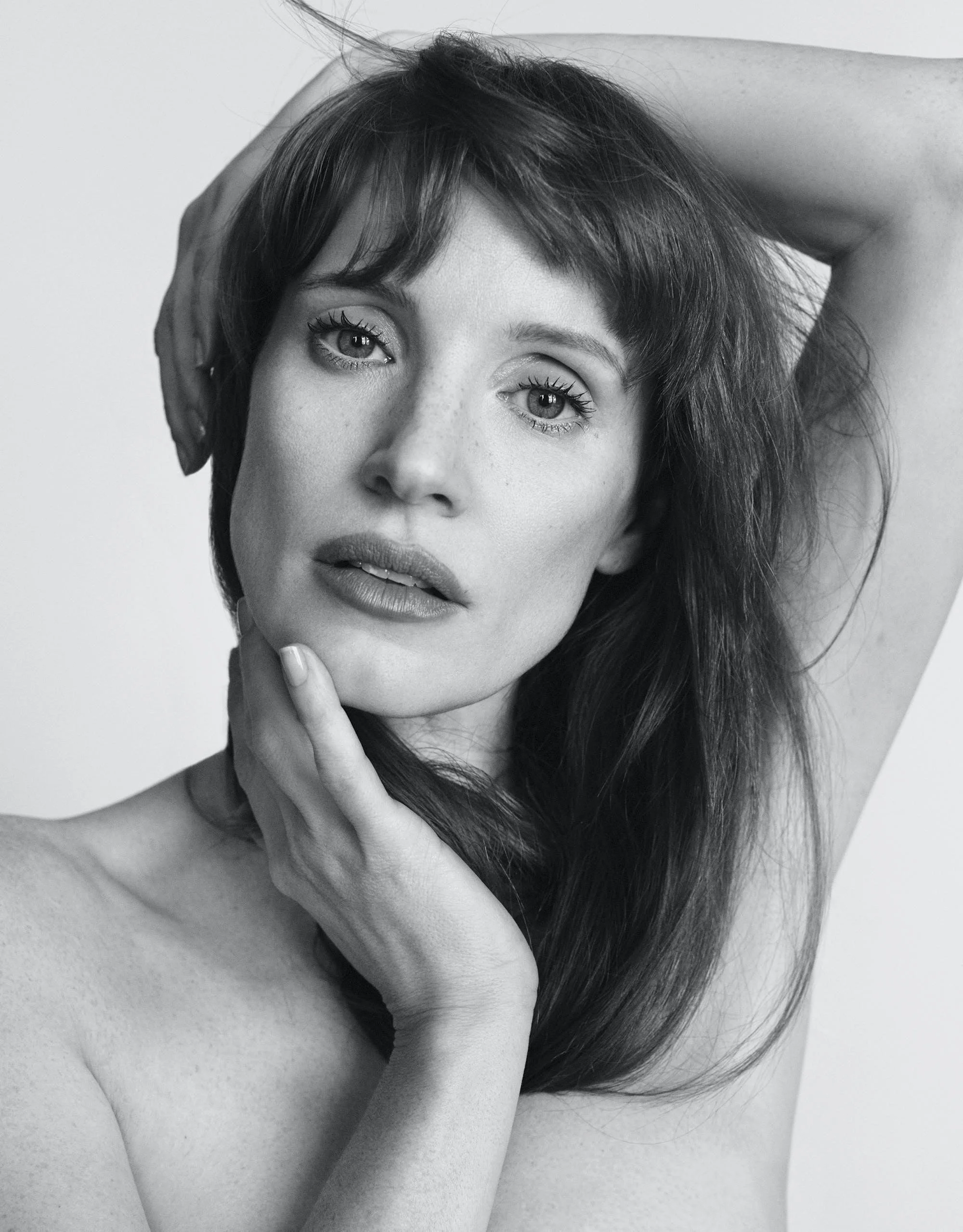 Jessica L'officiel 1.jpg
