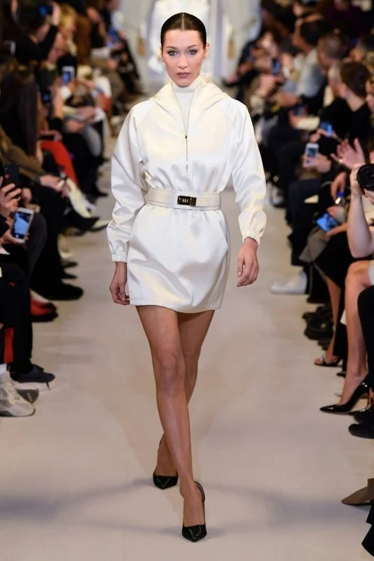 RUNWAY 2 BELLA.jpg