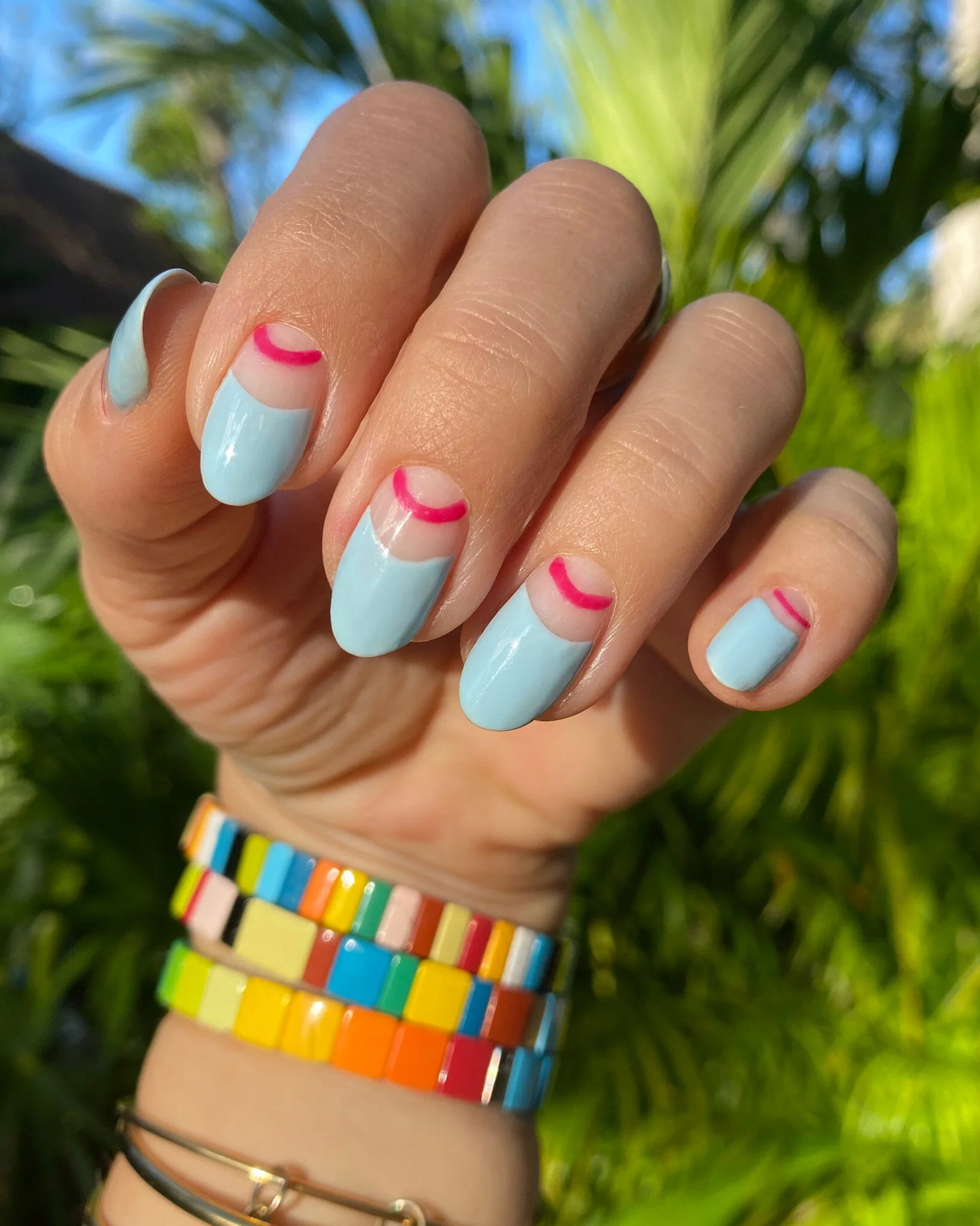 NAIL ART MEXICAN MOONS.JPG