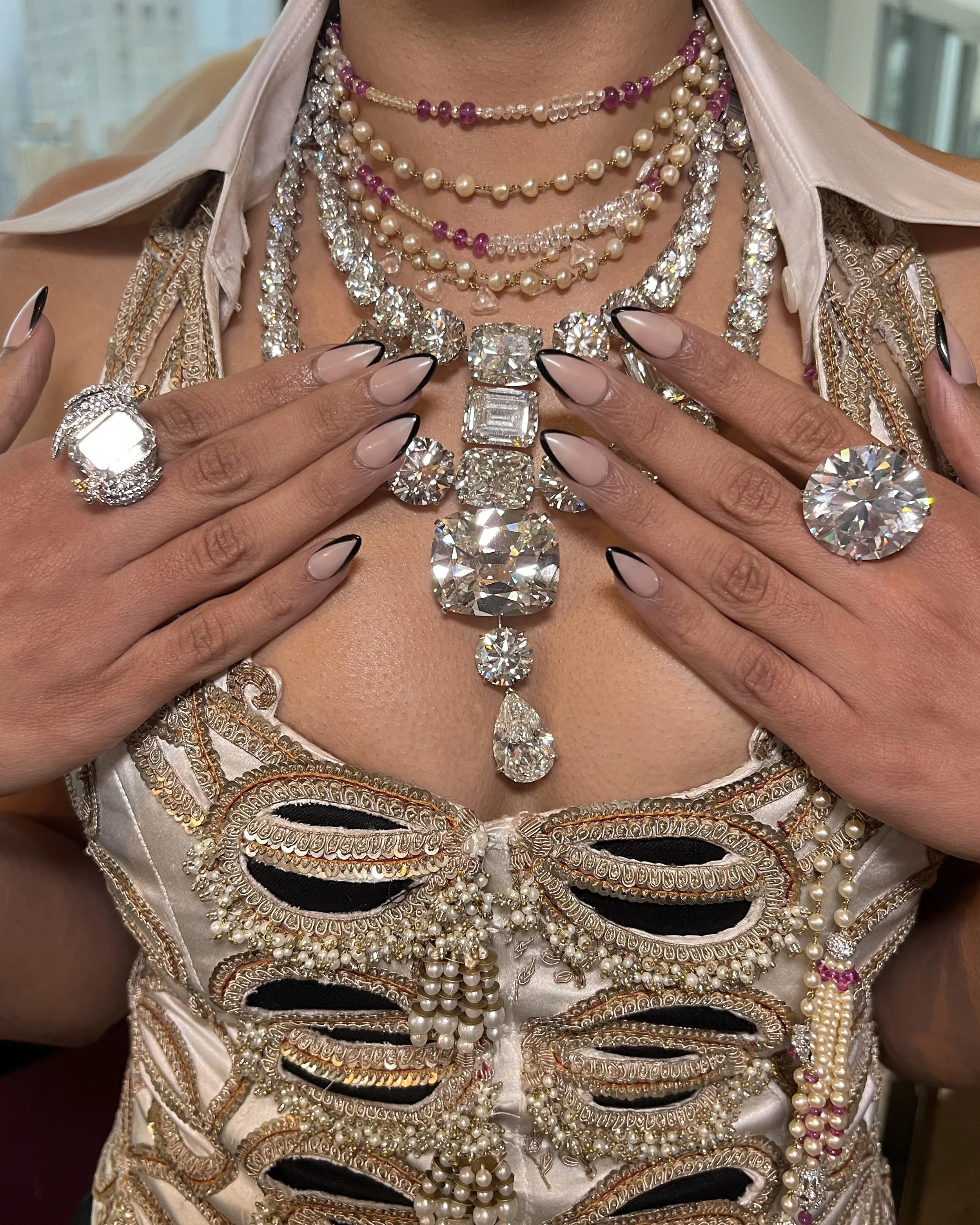 Isha Ambani MET mani Credit @julieknailsnyc .jpg