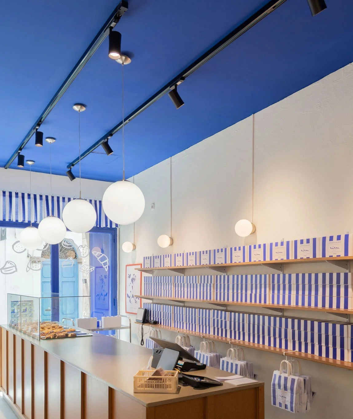 Miam-Bakery-interior-retail-design-por-agosto-creative-studio-barcelona_DSC0144.jpg