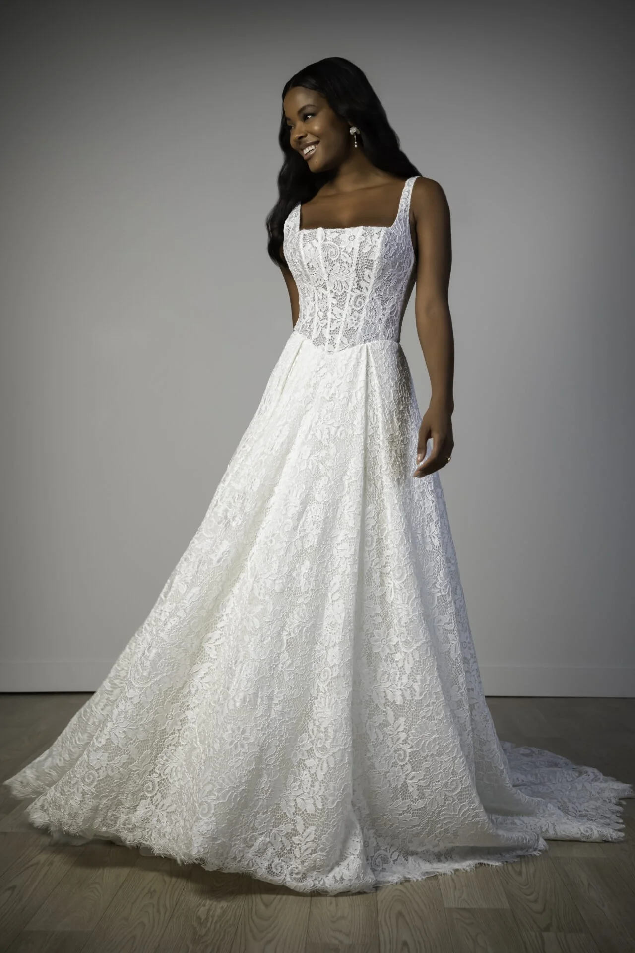 stella york 8344 chantilly lace modest wedding dress