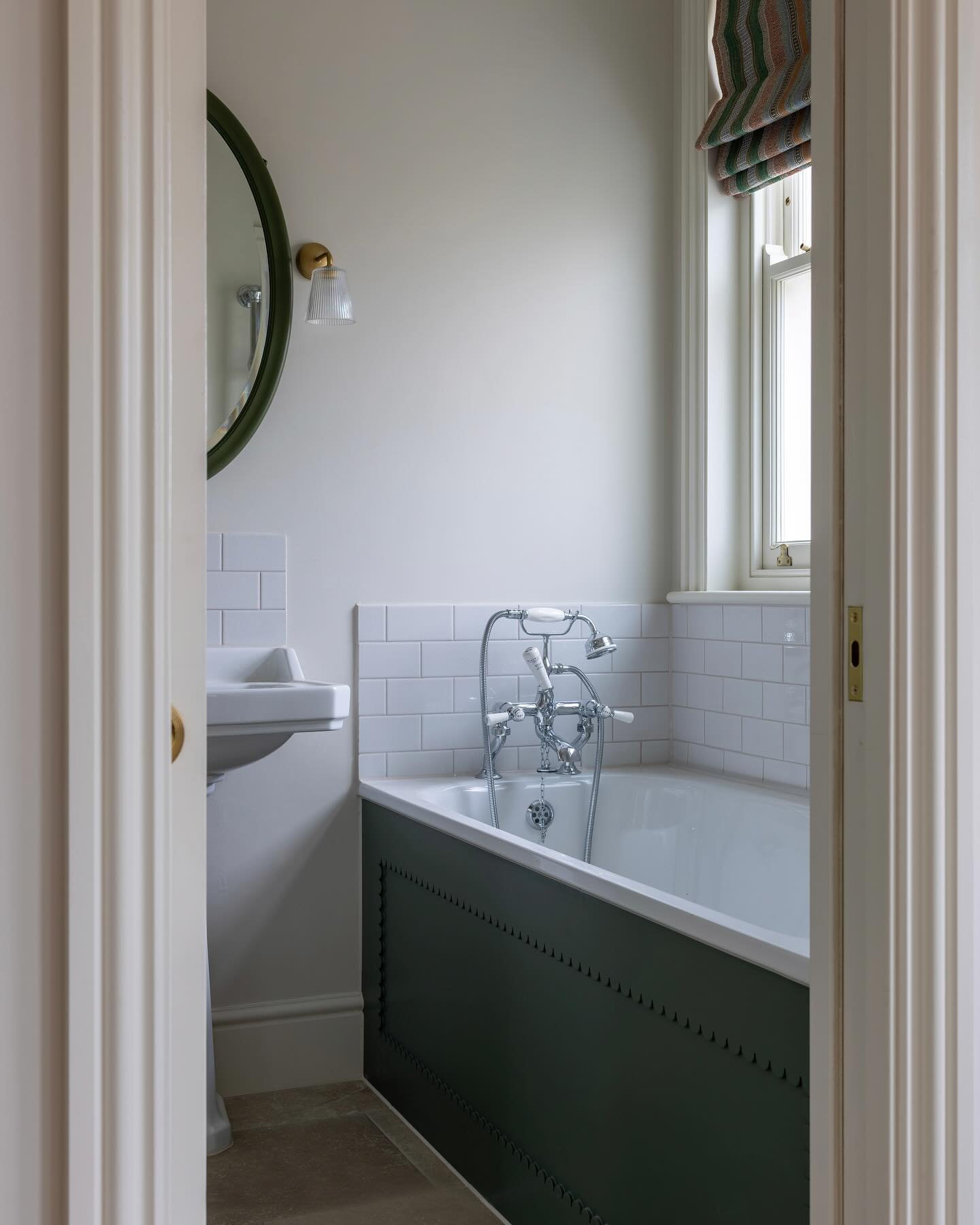 One of our new bespoke bath sides, in this recently completed renovation scheme.  A number of the other designs will be featured soon.  This shaker half moon finished in @farrowandball green smoke.  Richmond wall lights @corstonarchitecturaldetail st