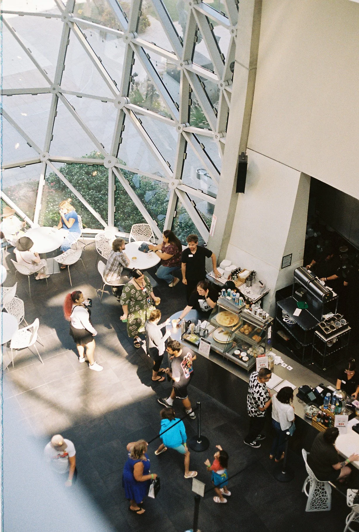 R1-01080-005A.jpg
