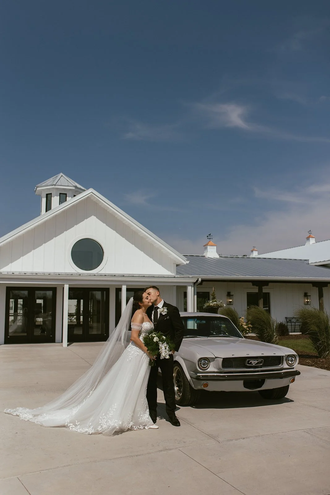 Kyle and Leah-0485.jpg