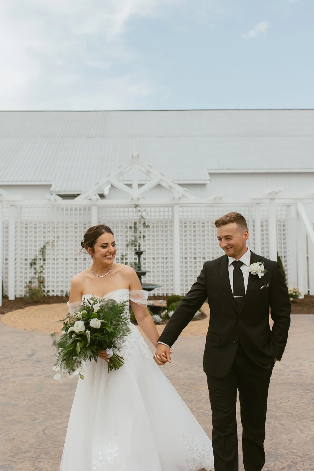 Kyle and Leah-1186.jpg