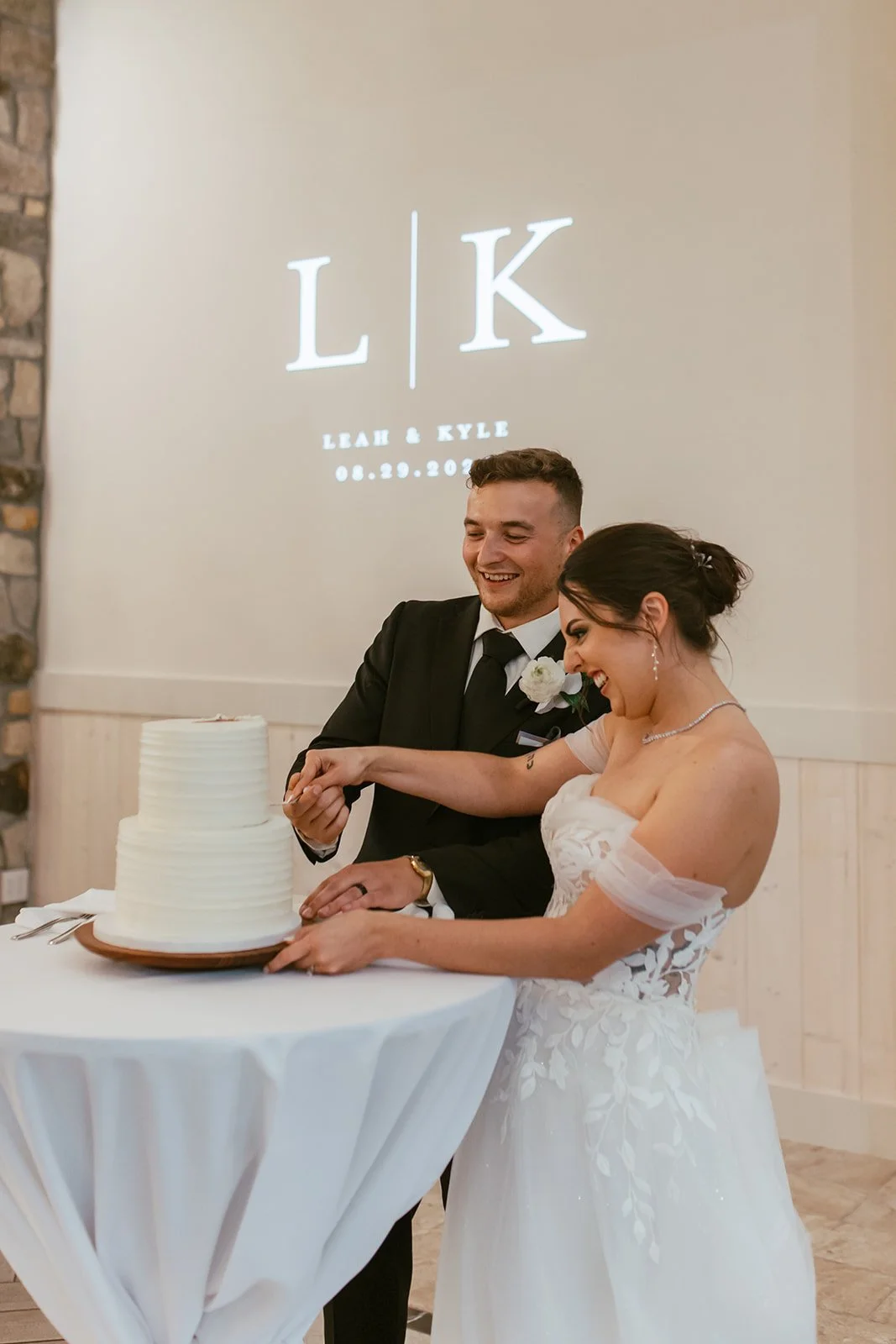 Kyle and Leah-1479.jpg