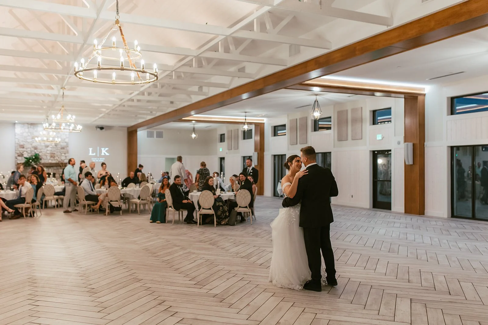 Kyle and Leah-1749.jpg