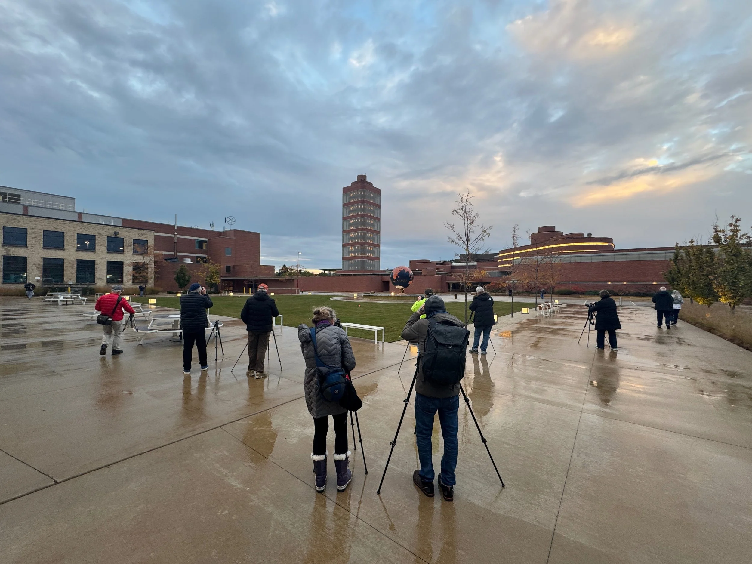 photography-classes-sc-johnson-research-tower-3-students-racine-wisconsin-andrew-pielage-photography.jpg