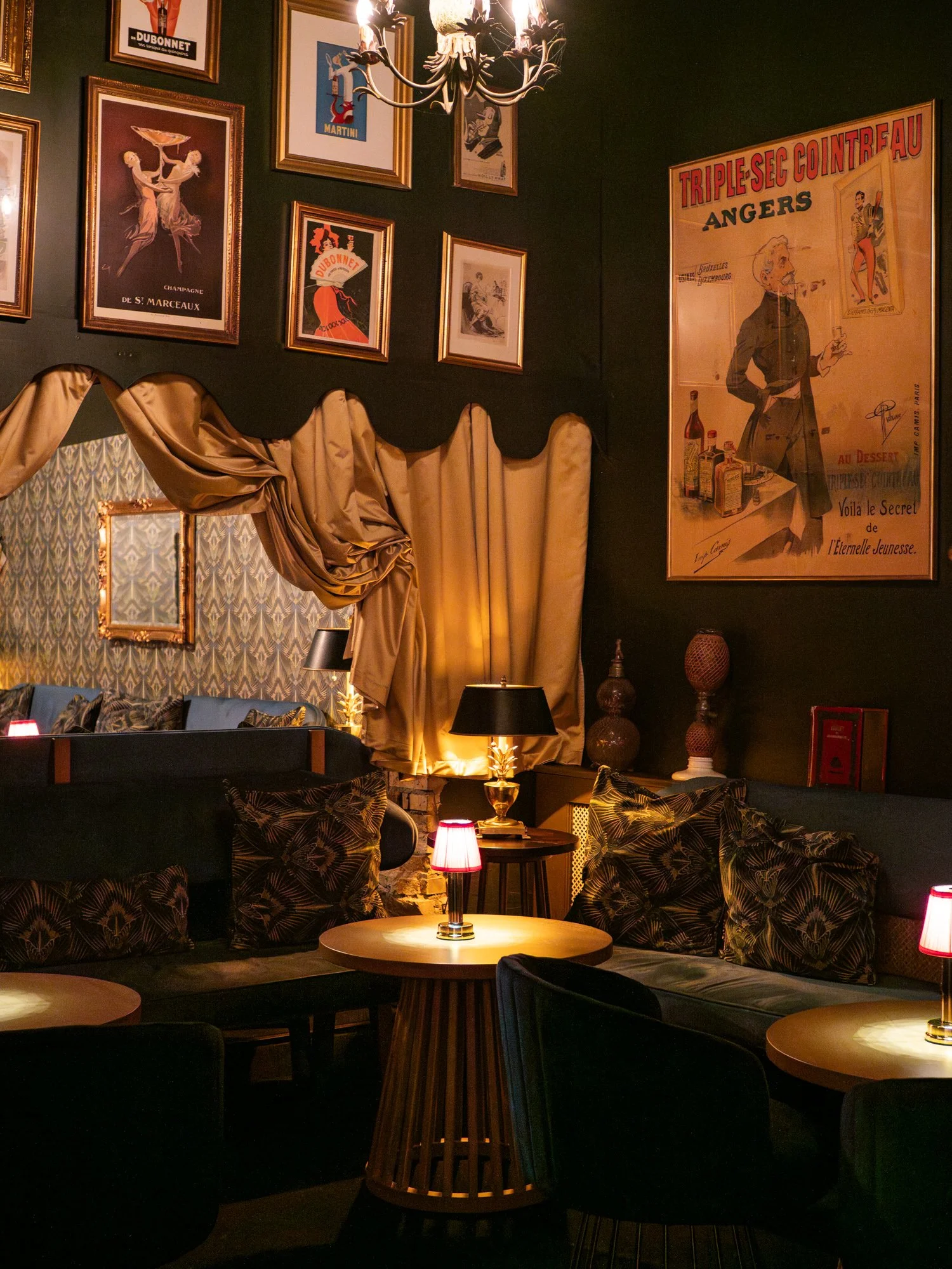 2604-curfew-edited-web ©KLS-2.jpg