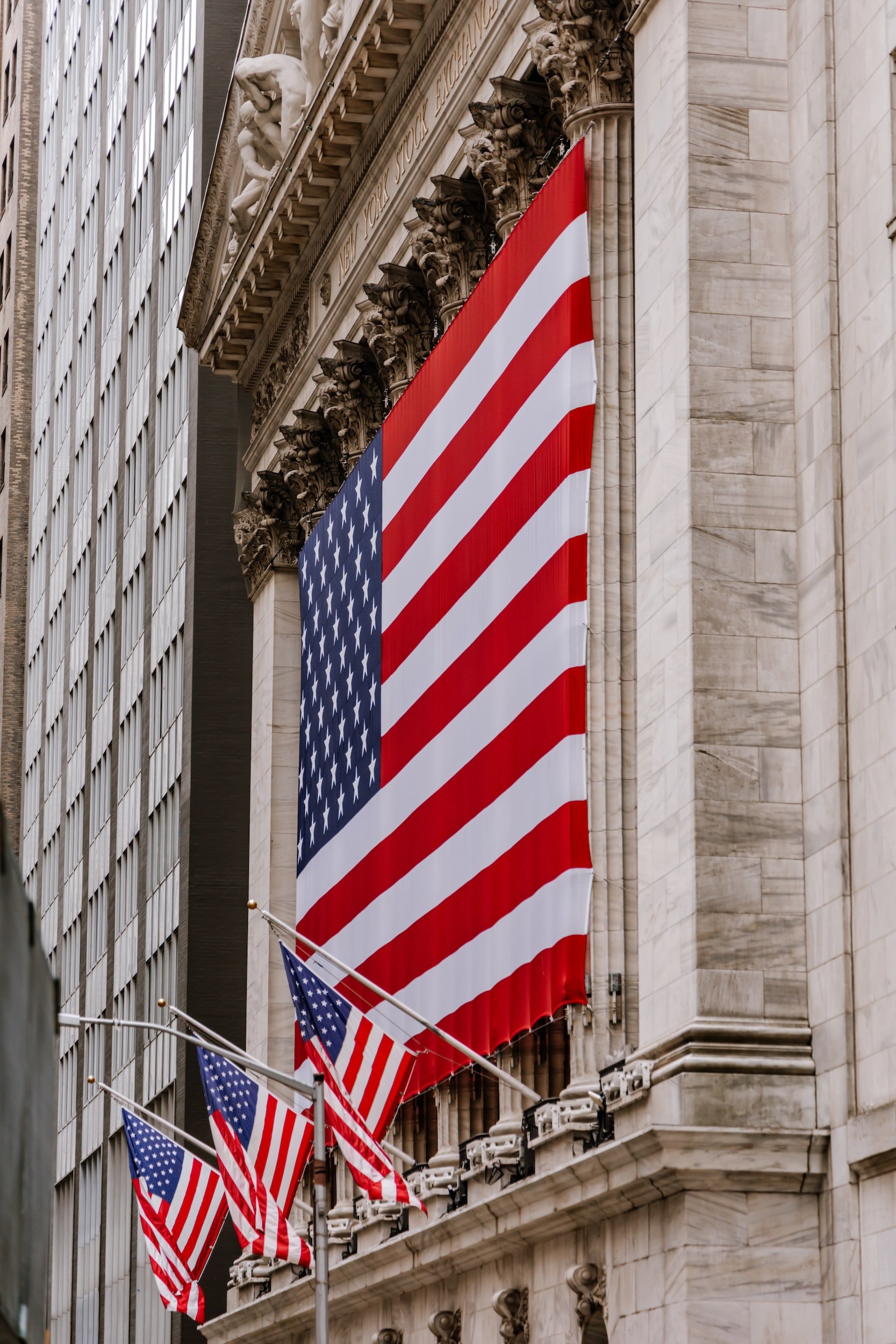 U.S. consumers are worried about the economic conditions approaching