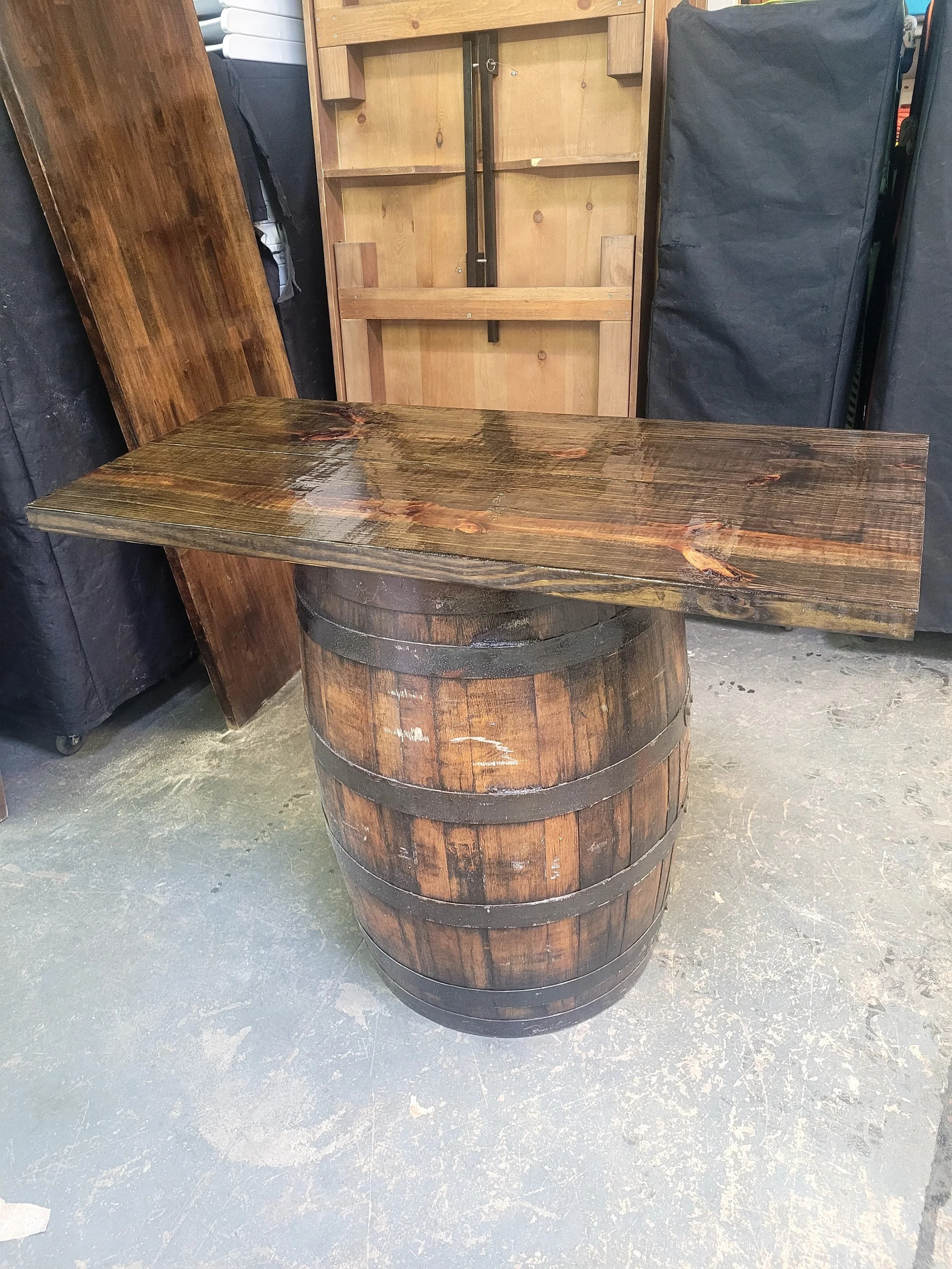 Rustic whiskey barrel bar rental perfect for weddings and outdoor events in DuPage County and Chicagoland.