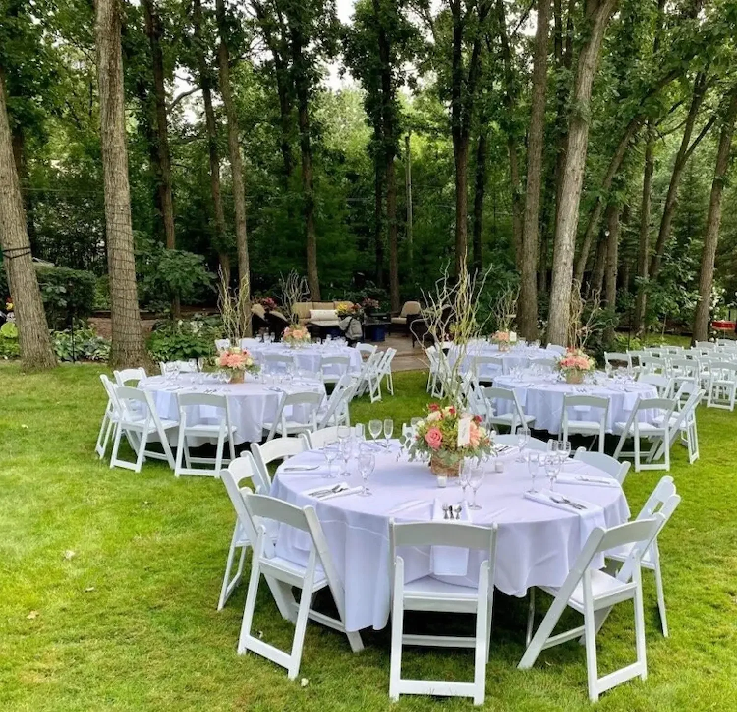 table and chair setup in lombard il