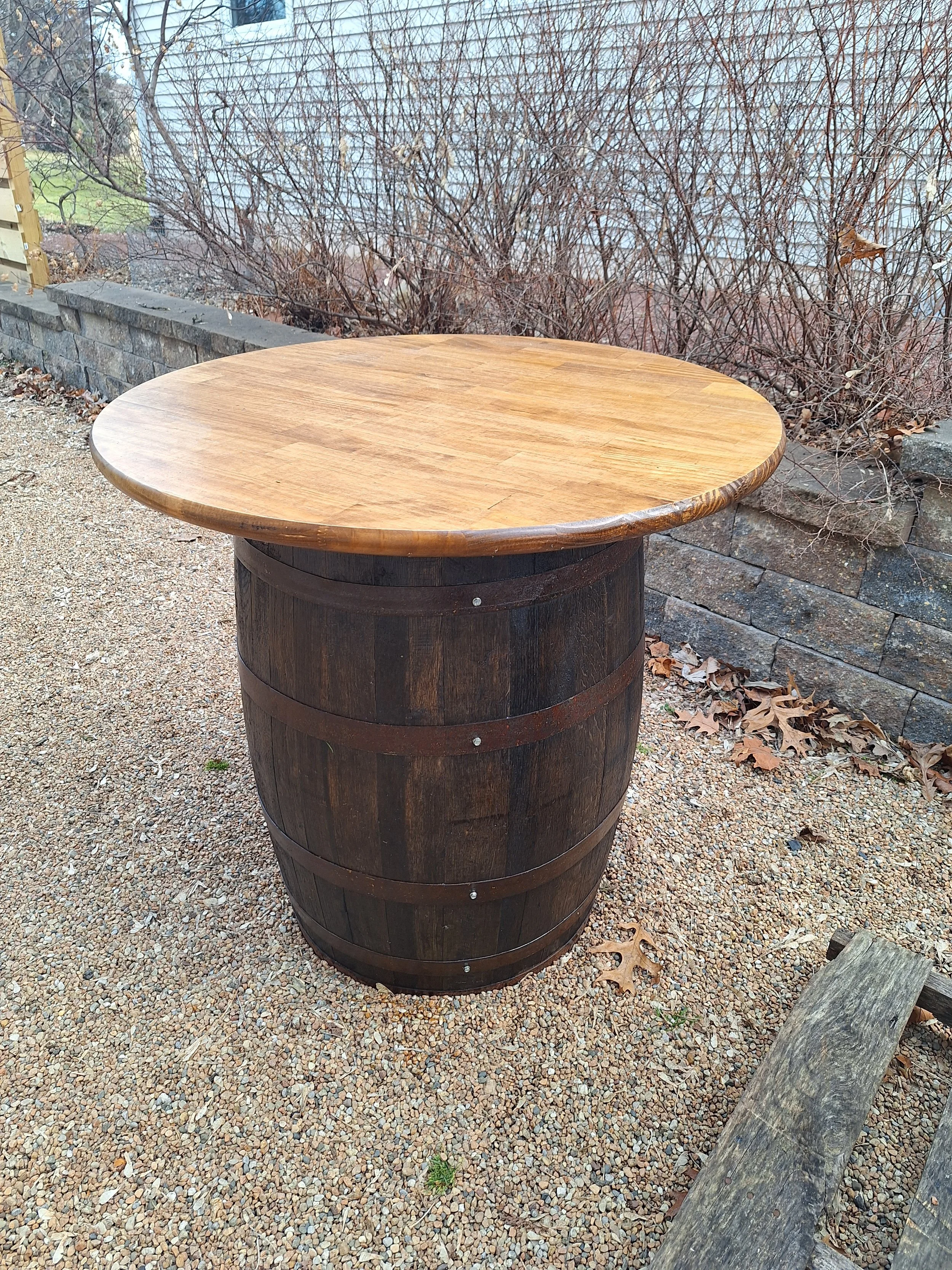 Whiskey barrel drink bar rental for parties and corporate events in Chicago suburbs