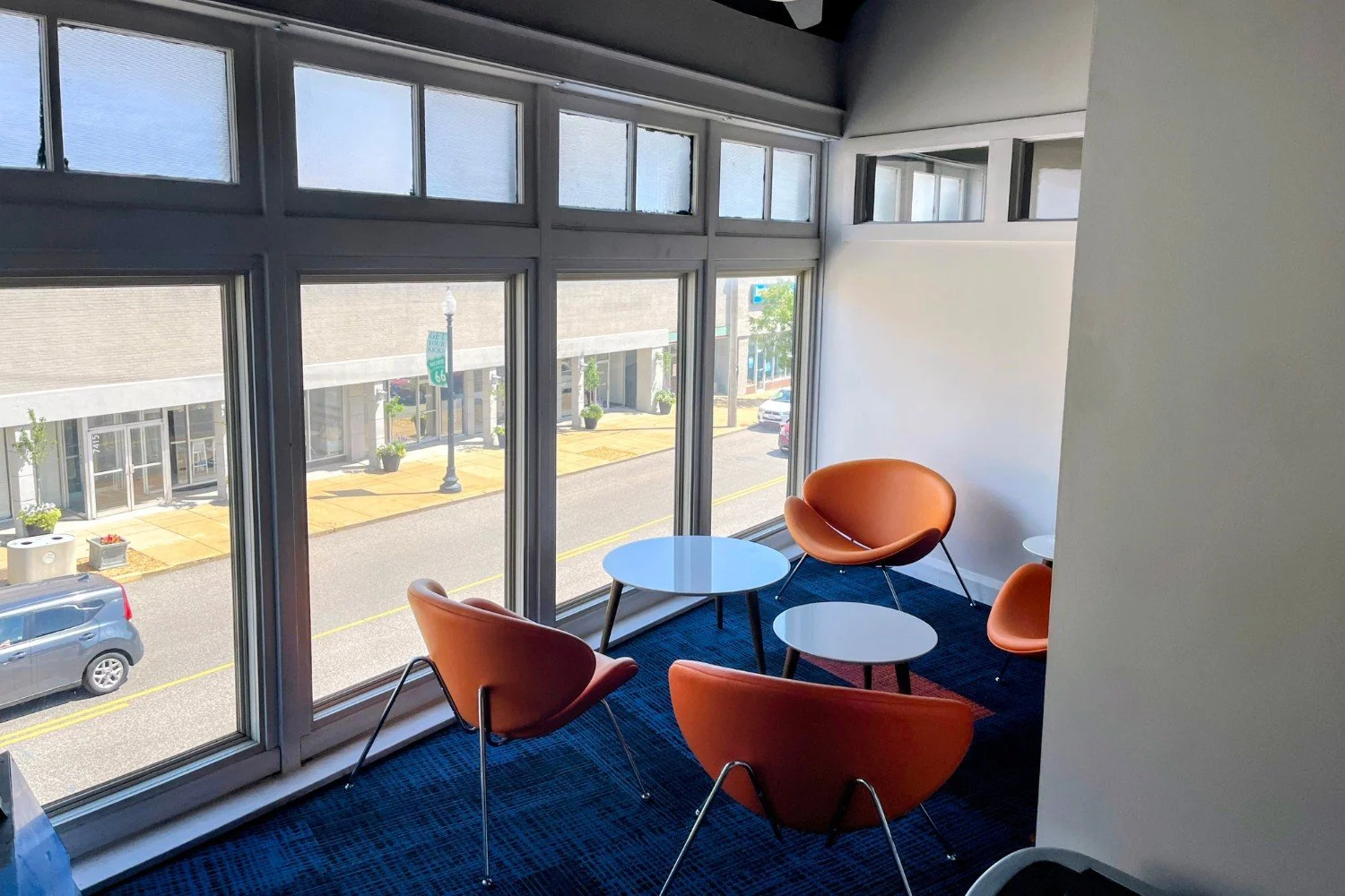7420ManchesterRoad_MeetingRoom_1500x1000.jpg