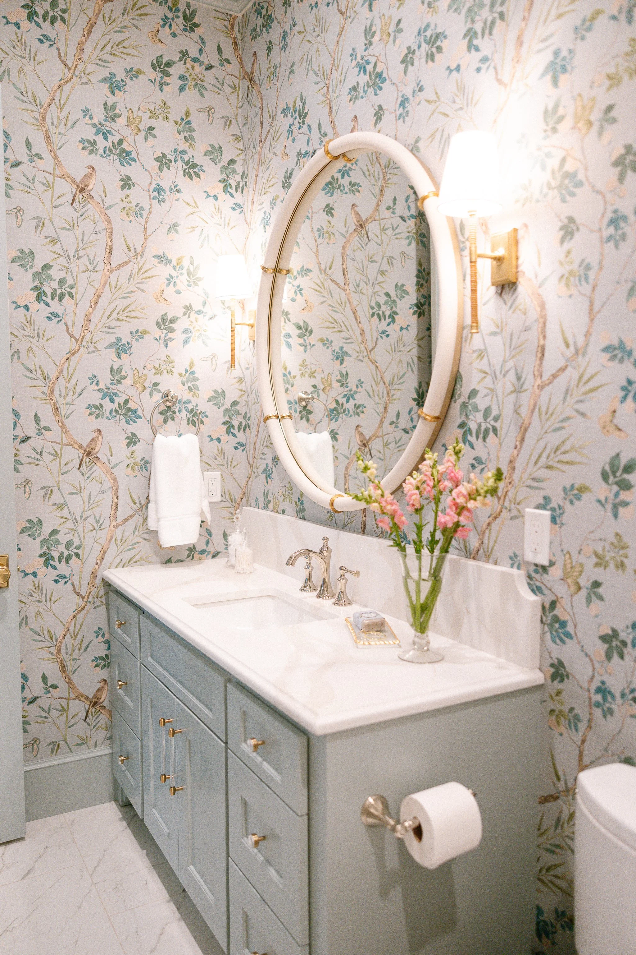 Bird Bathroom 3.jpg