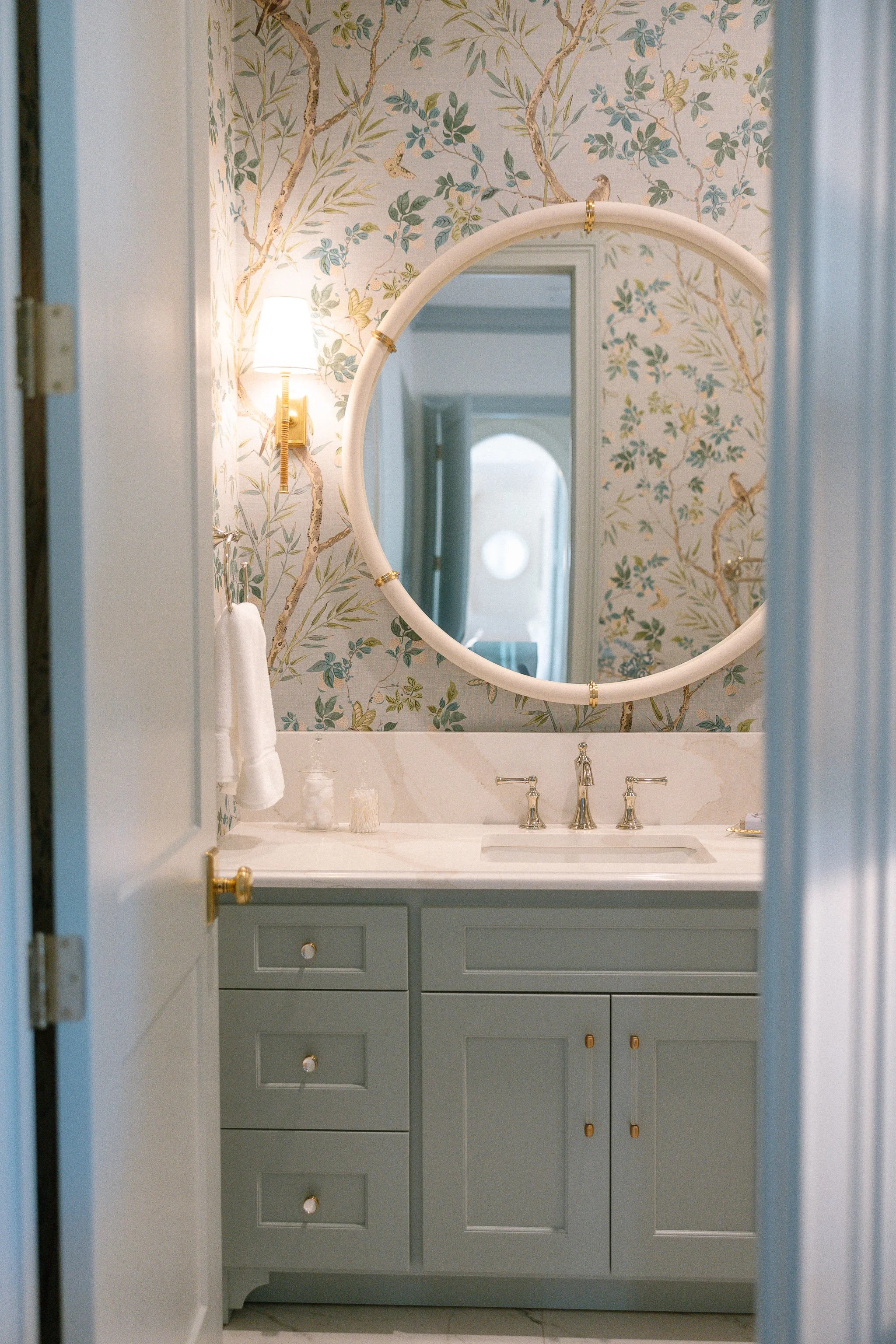 Bird Bathroom 1.jpg