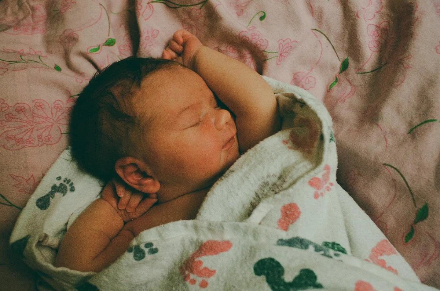 This sweet lady is the reason I haven&rsquo;t posted in months 😊&hellip; Eleanor Ada, born at 7:01AM on May 23rd, weighing 8lb 11oz 🎀