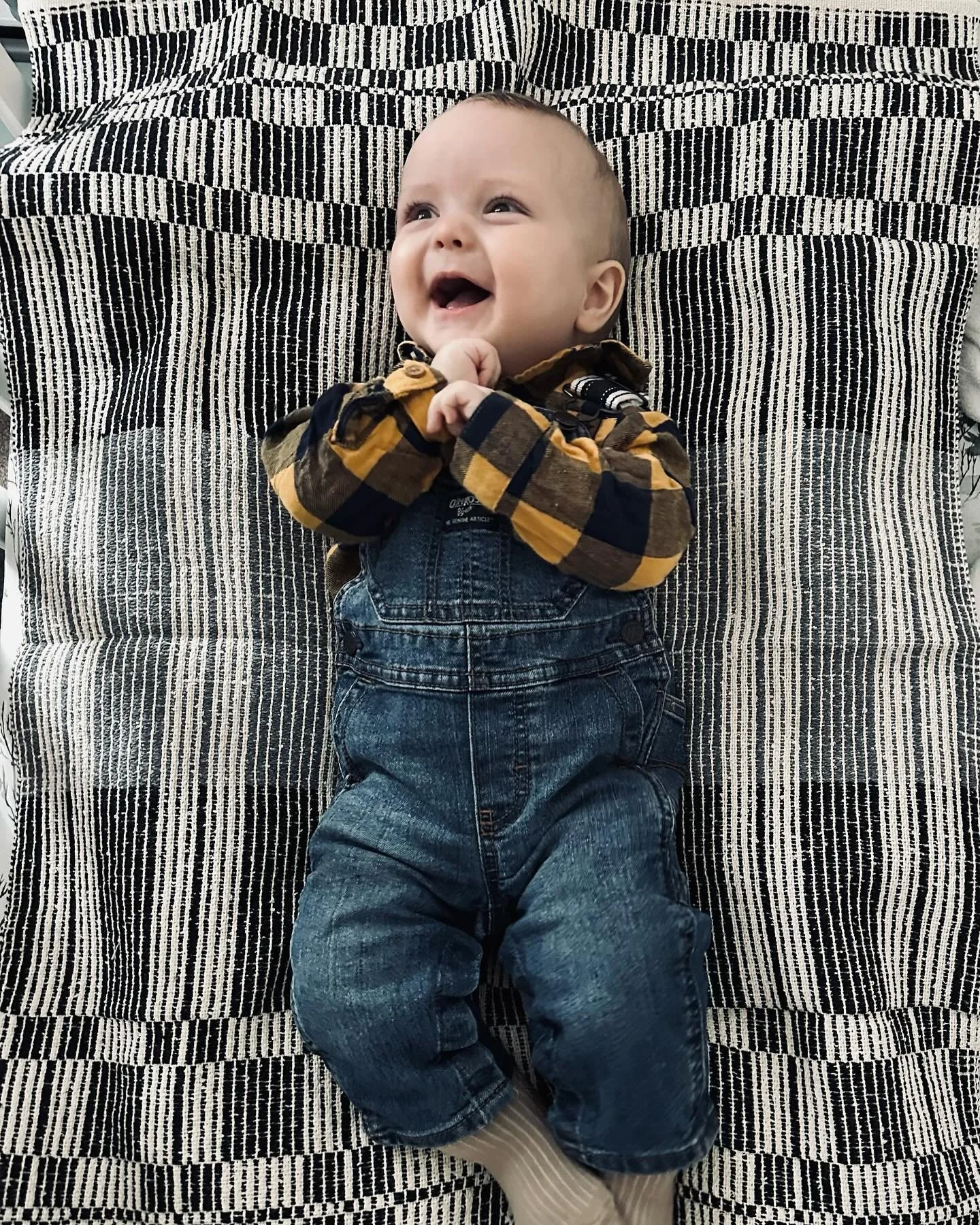 Definitely the recycled denim baby blanket making Hank smile wide!

Recycled denim cotton from @funemstudio and some cotton boucle in the tabby for a cozy Canadian babe. 

#weaving