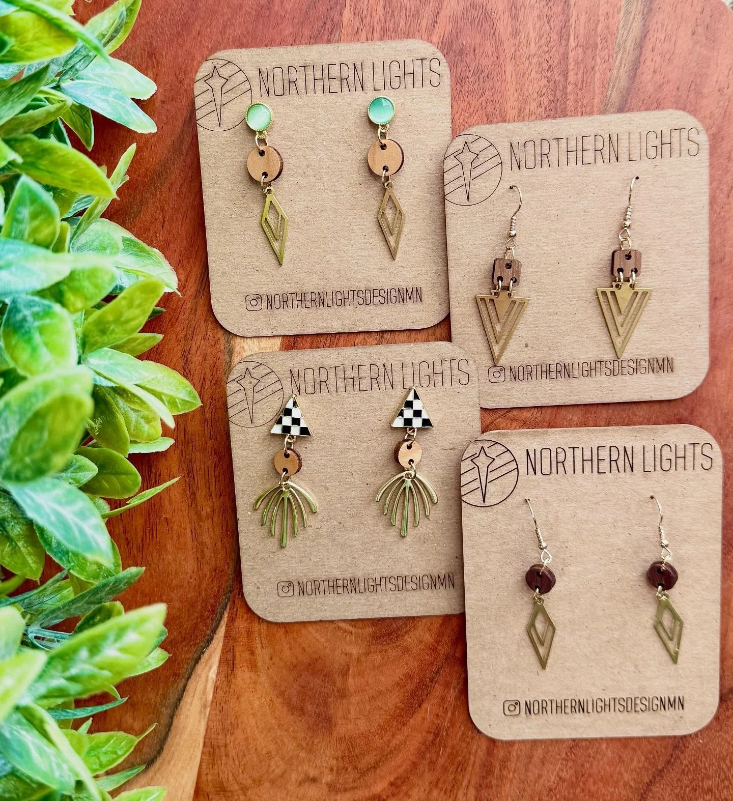 New earrings to adorn your lovely faces this season! 
.
.
.
. 
#shopsmall #shoplocal #mnmade 
#minnesotamaker #northernlightsdesign #smallbusiness #lasercut #mnlove #xTool #xToolmade #woodworking #makersmarket #holiday #holidayseason #statementearrin