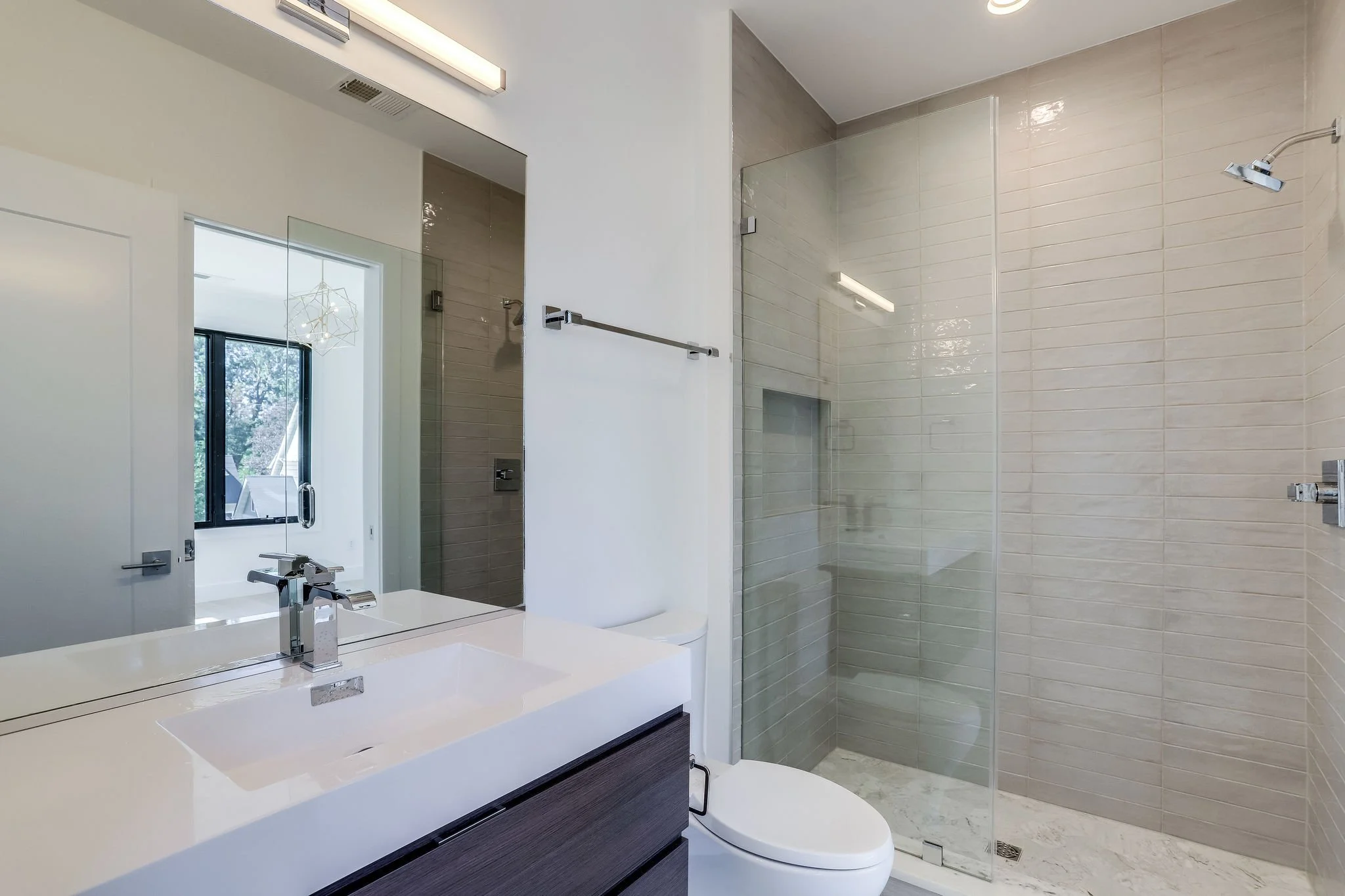 5308-31st-Road-N-Arlington-Classic Cottages (10).jpg