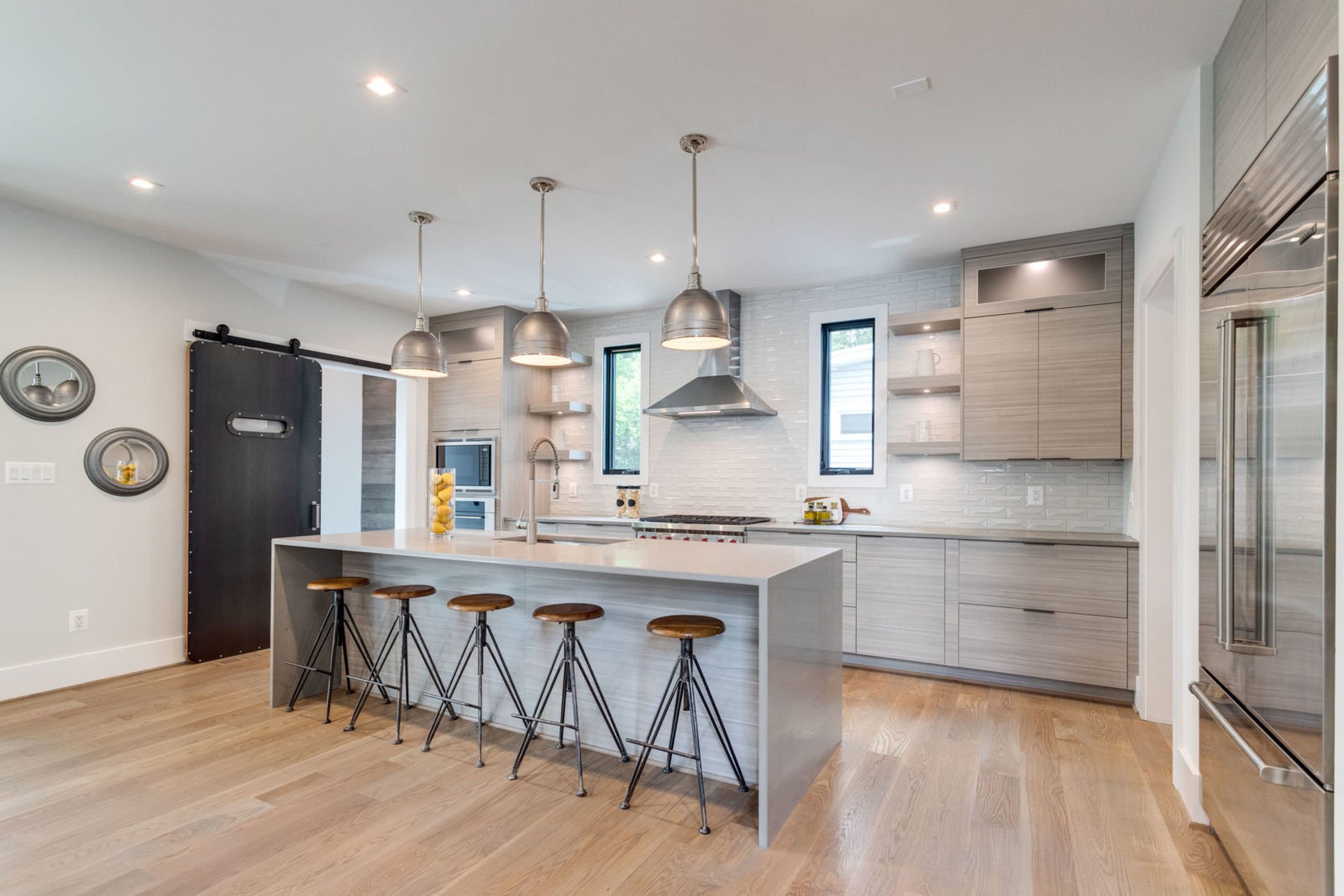 1403-N-Highland-Street-Arlington-Lyon-Village-Claredon-Classic-Cottages-Modern-Living (17).jpg