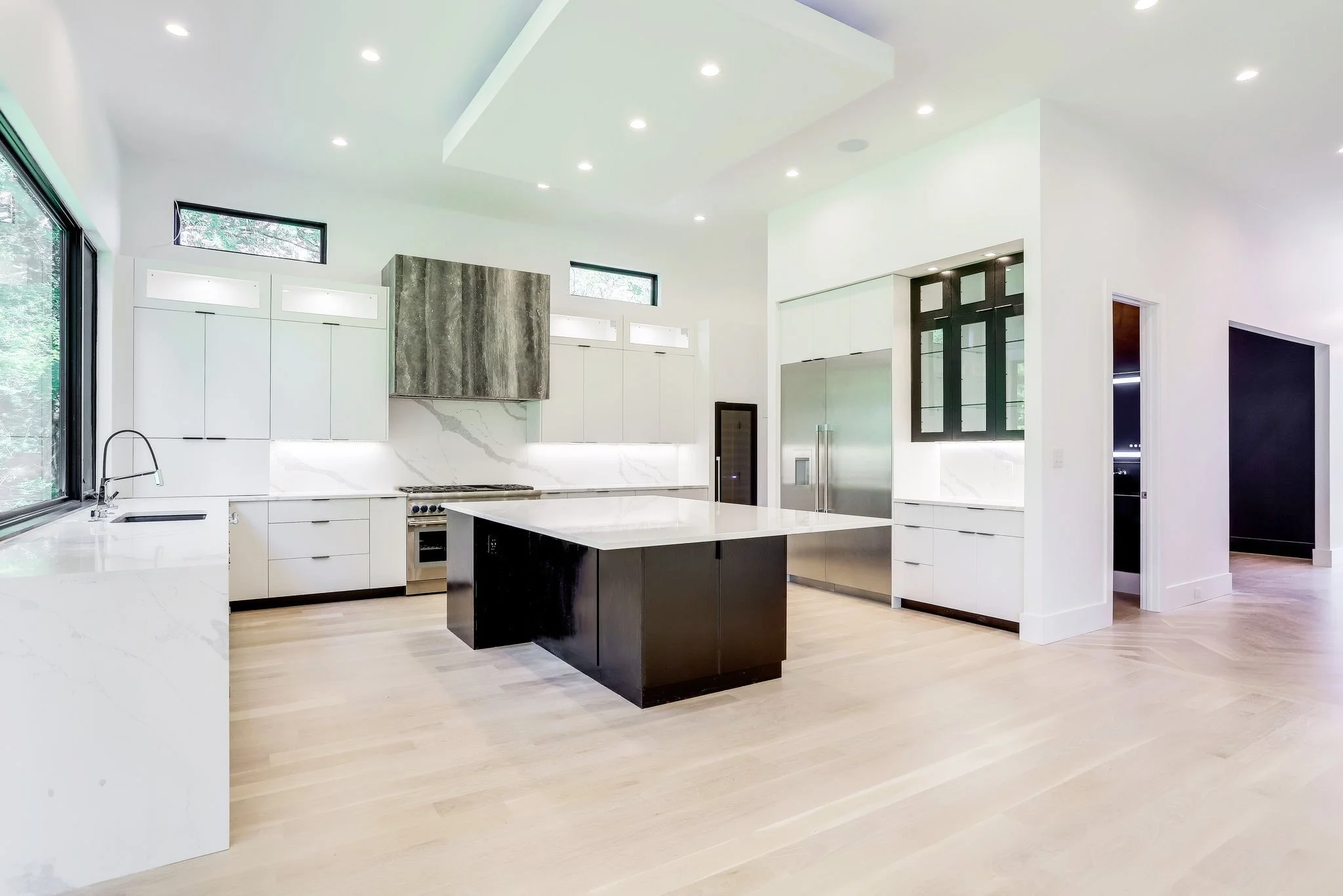 5308-31st-Road-N-Arlington-Classic Cottages (1).jpg