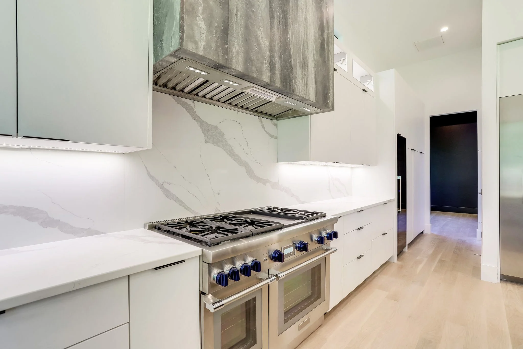 5308-31st-Road-N-Arlington-Classic Cottages (7).jpg