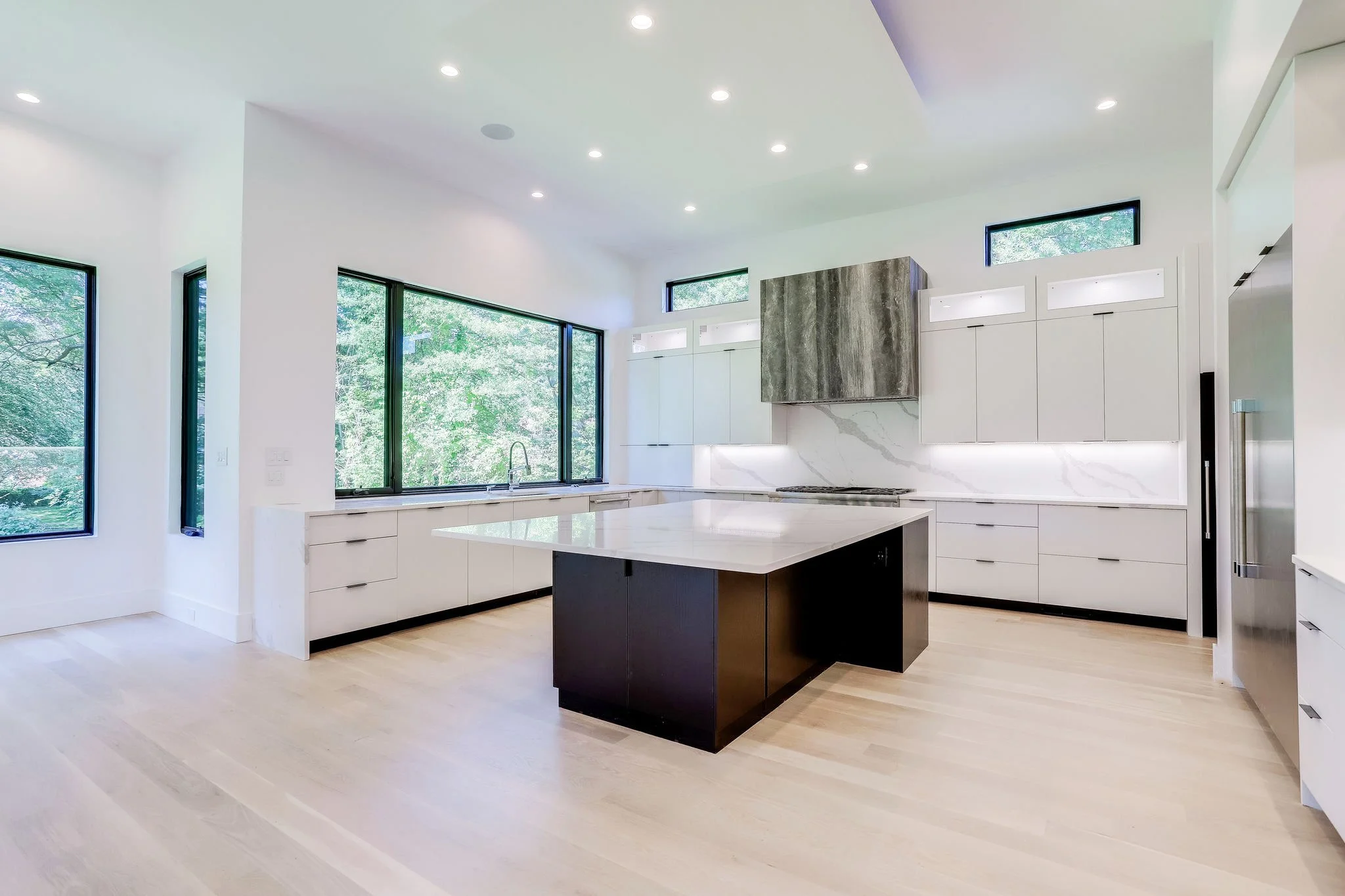 5308-31st-Road-N-Arlington-Classic Cottages (3).jpg