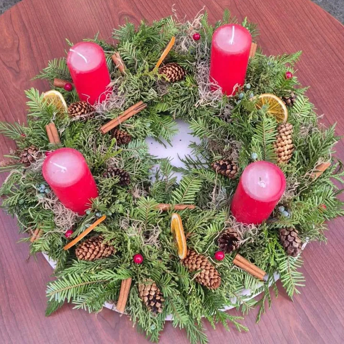 Our store is open 9 to 6 🙂 First table wreath went out 
#deherdtgardens 
#barrheadsgardencenter 
#coffeeshop