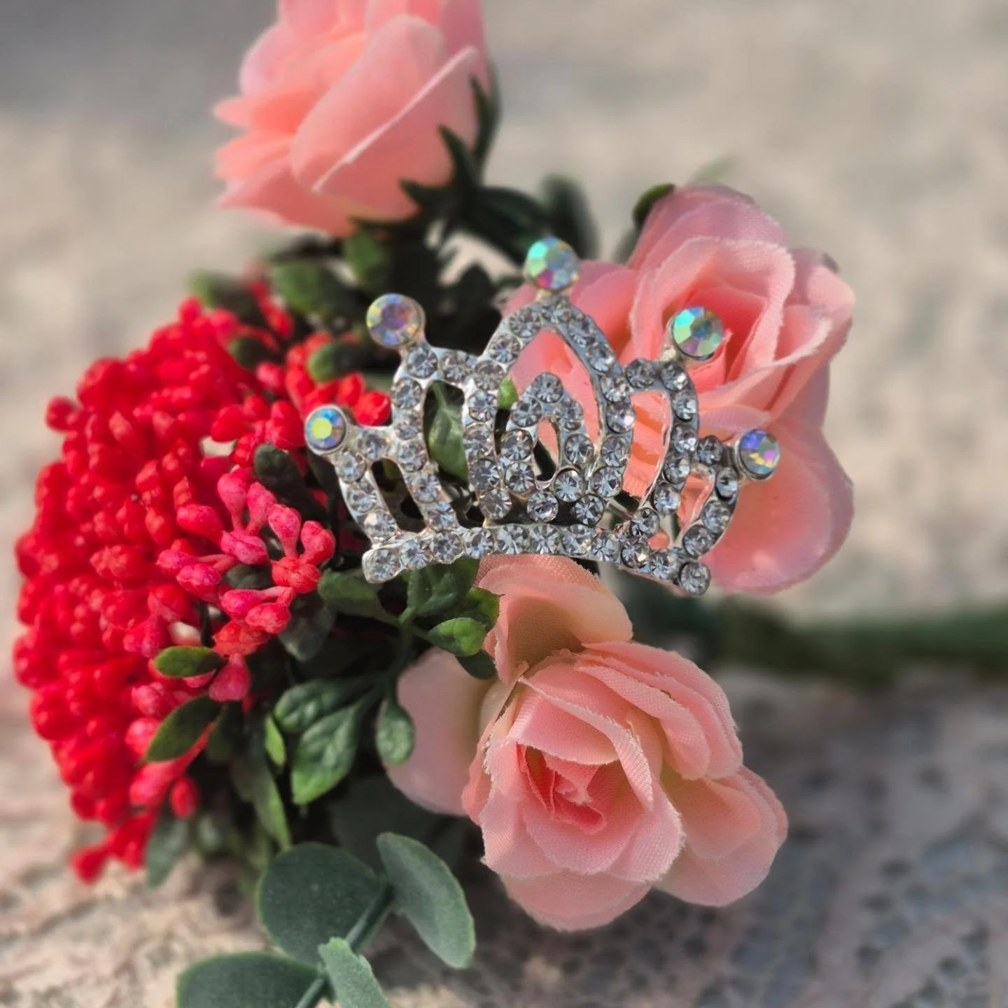 Getting ready for one of our popular events on Saturday 🙃
The Royal Tea party 🩷
Today we are open 9 to 6
#deherdtgardens 
#coffeeshop 
#aplacetovisit