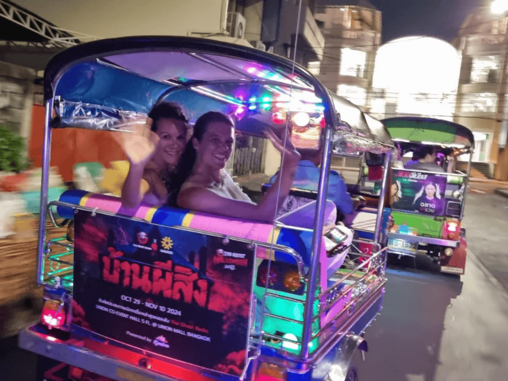 Tuktuk 1.png