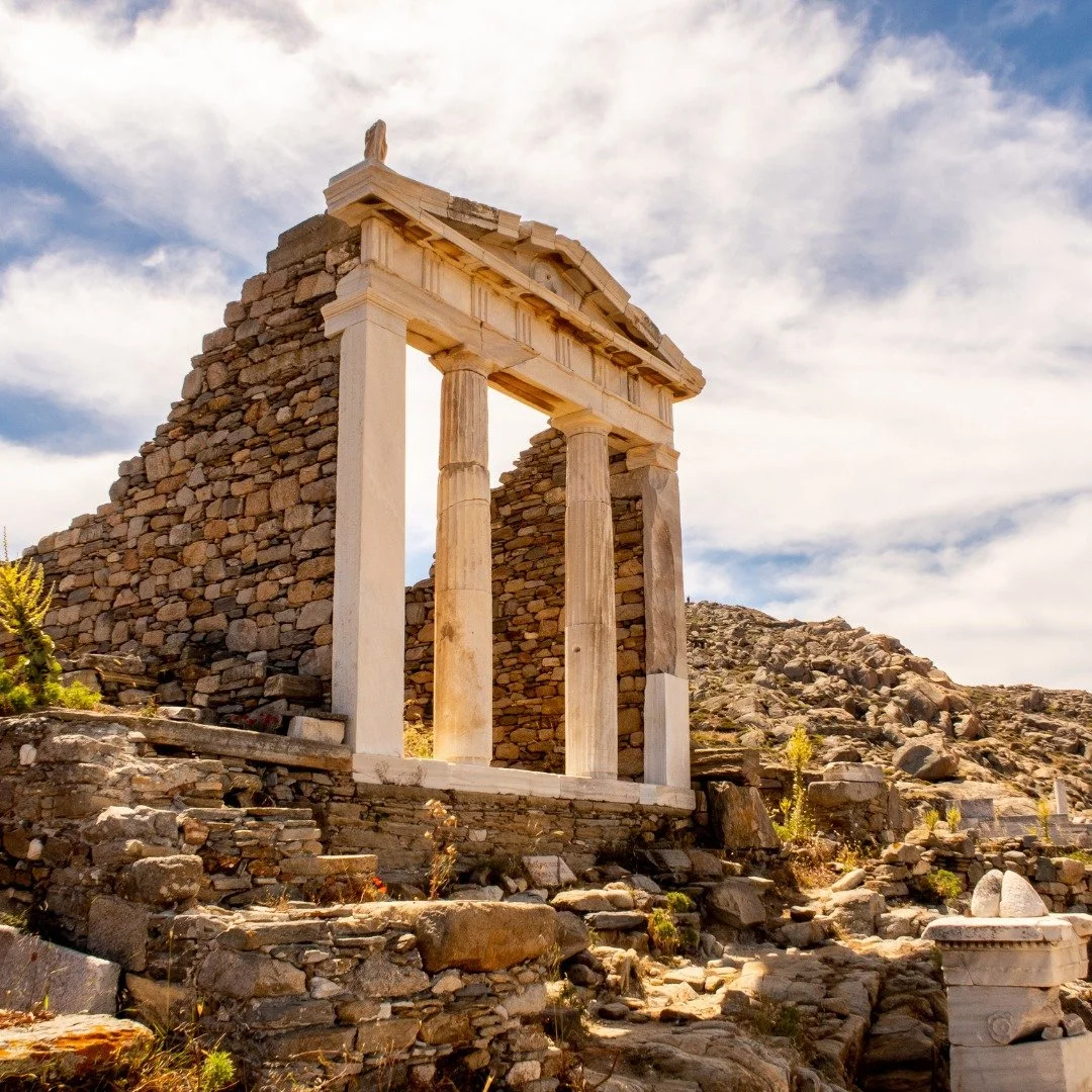 🇬🇷 TREASURES OF THE GREEK ISLES

Step into a world of ancient history, sun-drenched islands and spectacular Mediterranean scenery with this 10-night cruise &amp; stay package.

Discover the magic of the Greek Isles with Windstar Cruises, sailing ab