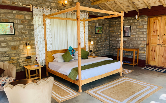 luxury-nepal-boutique-lodge-suite-interior.png (1).png