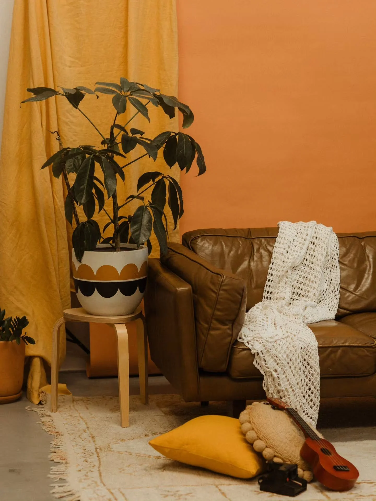 Mothers day sessions are released tonight to the waitlist (link in bio to jump on the list now!) This is just one of two sets we have made for the sessions. I'M OBSESSED. I can't wait to create magic with you all.