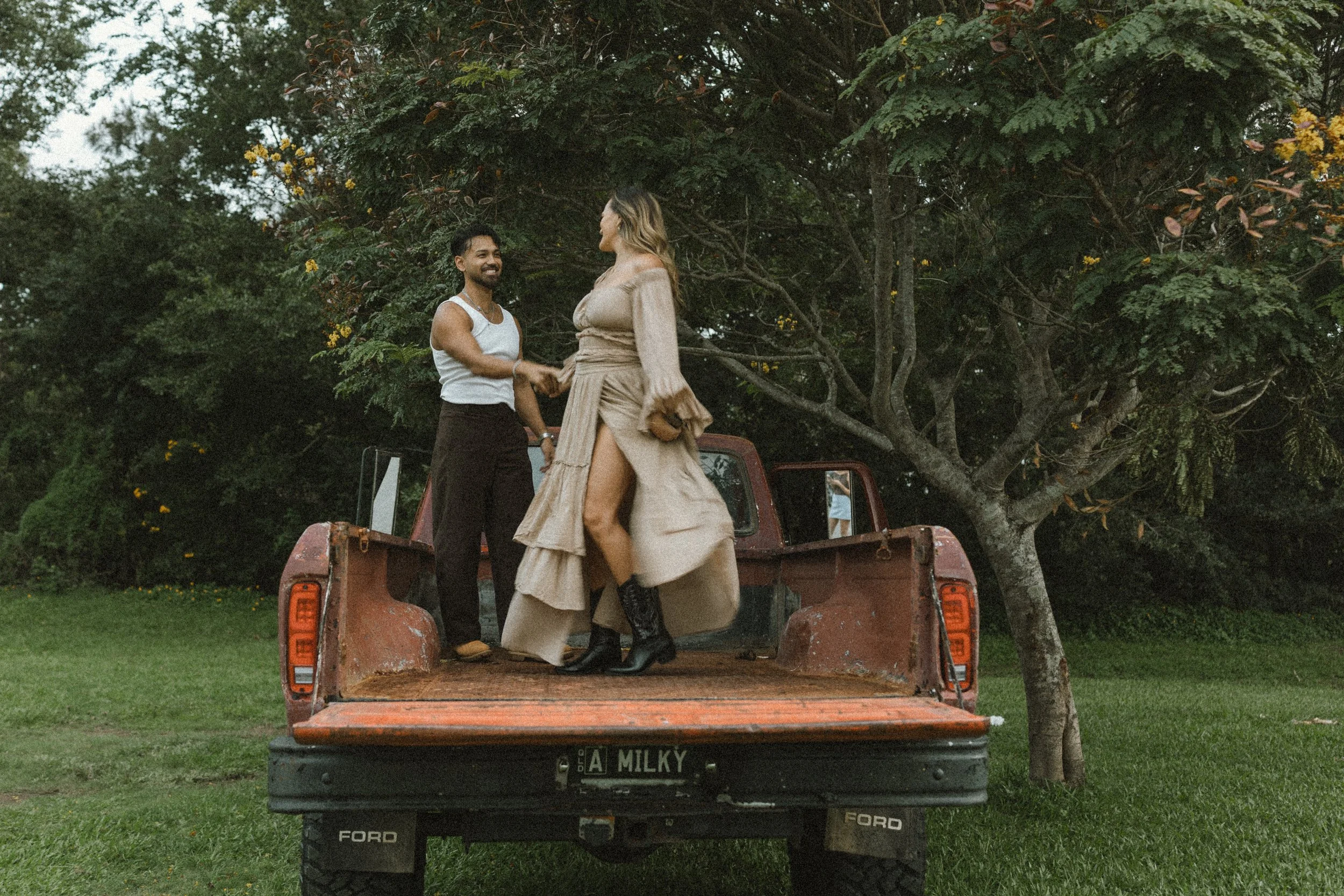 couple photography gold coast farm cinematic