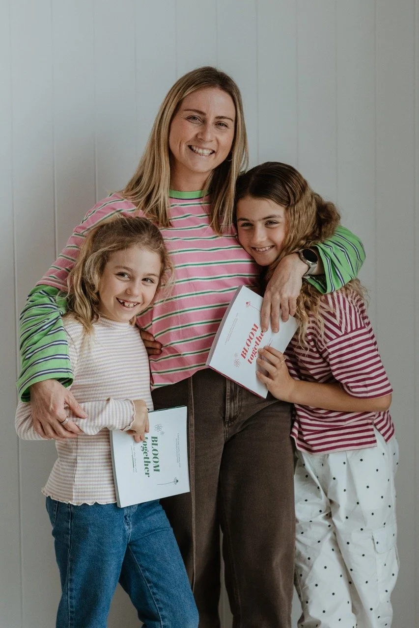 mum with daughter small business owner photoshoot